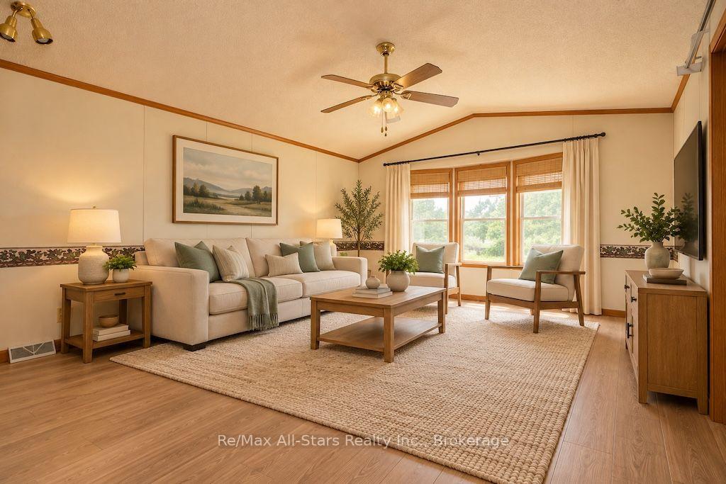 Photo 14 of 4 McGregor Drive, Otonabee-South Monaghan — HOMEH
