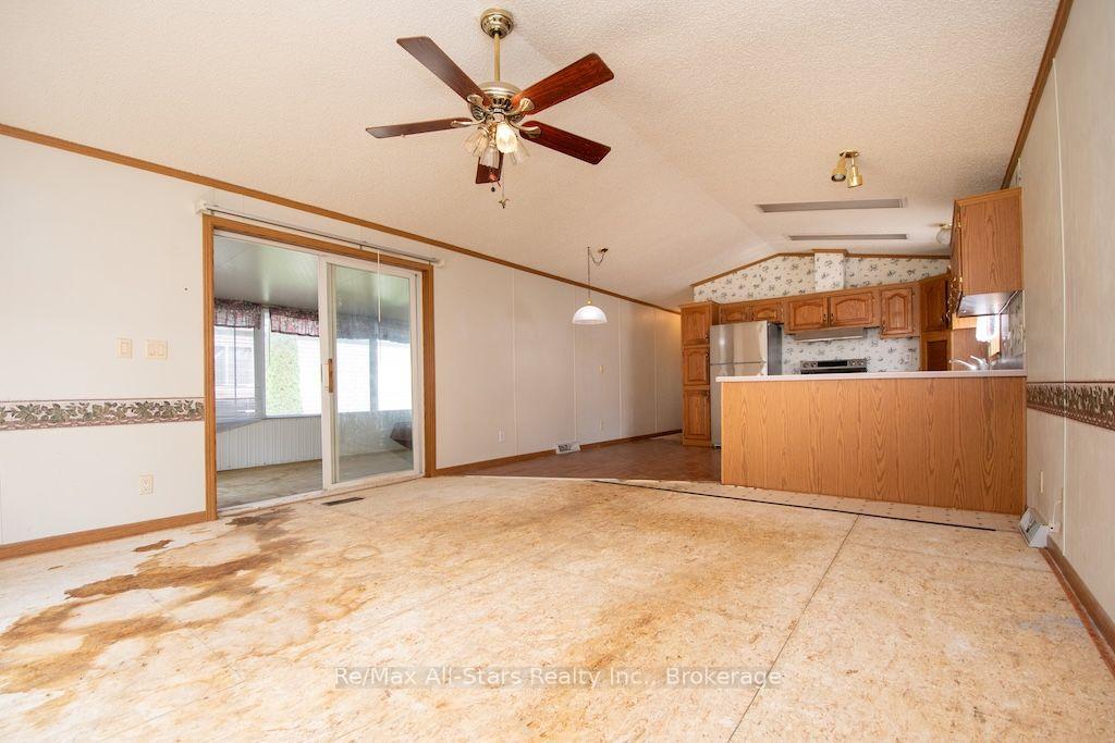 Photo 16 of 4 McGregor Drive, Otonabee-South Monaghan — HOMEH