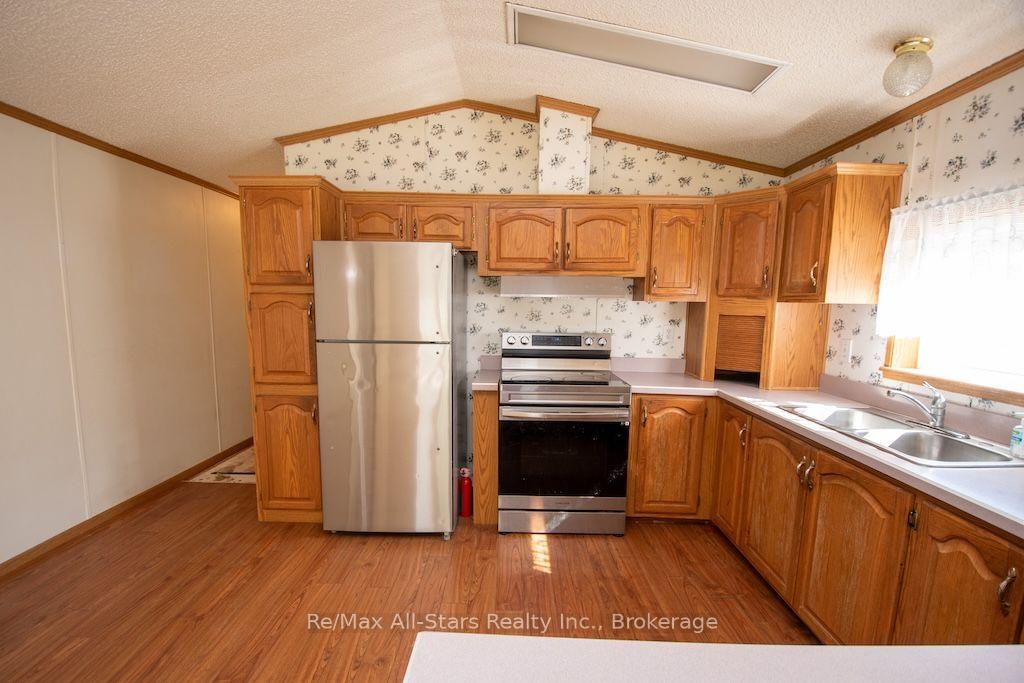Photo 26 of 4 McGregor Drive, Otonabee-South Monaghan — HOMEH