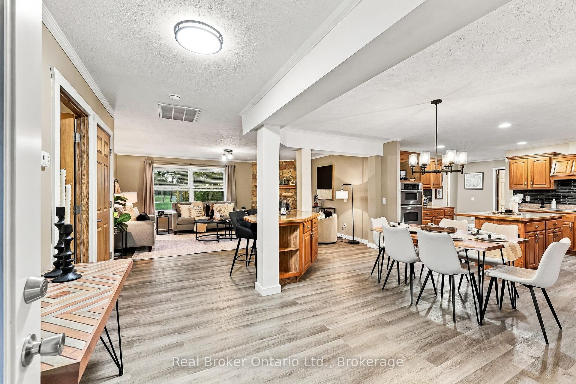 Photo 6 of 502 Pontypool Road, Kawartha Lakes, Manvers — HOMEH