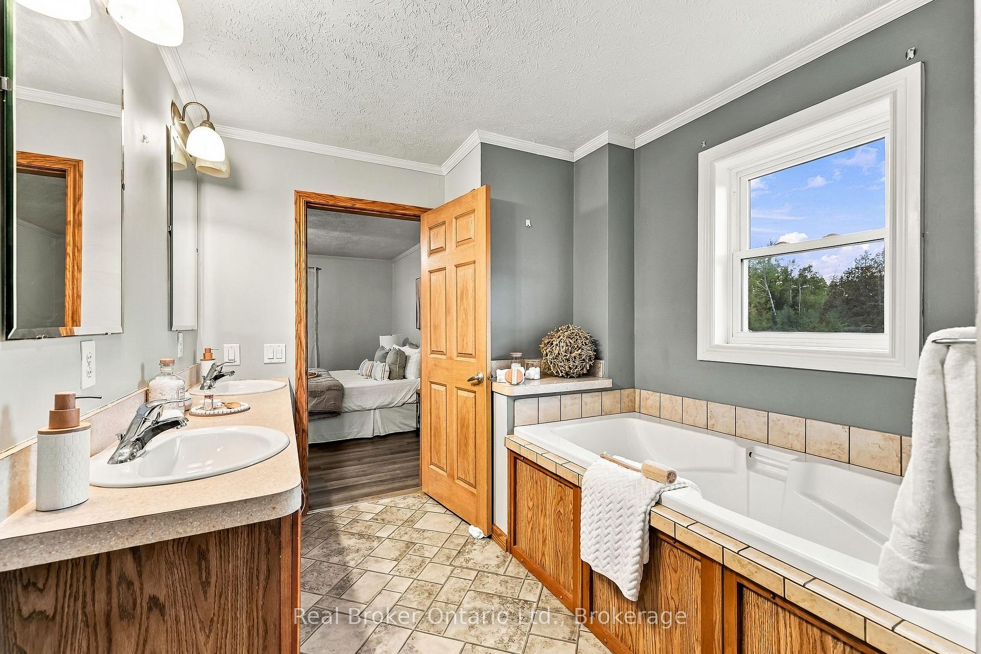 Photo 23 of 502 Pontypool Road, Kawartha Lakes, Manvers — HOMEH