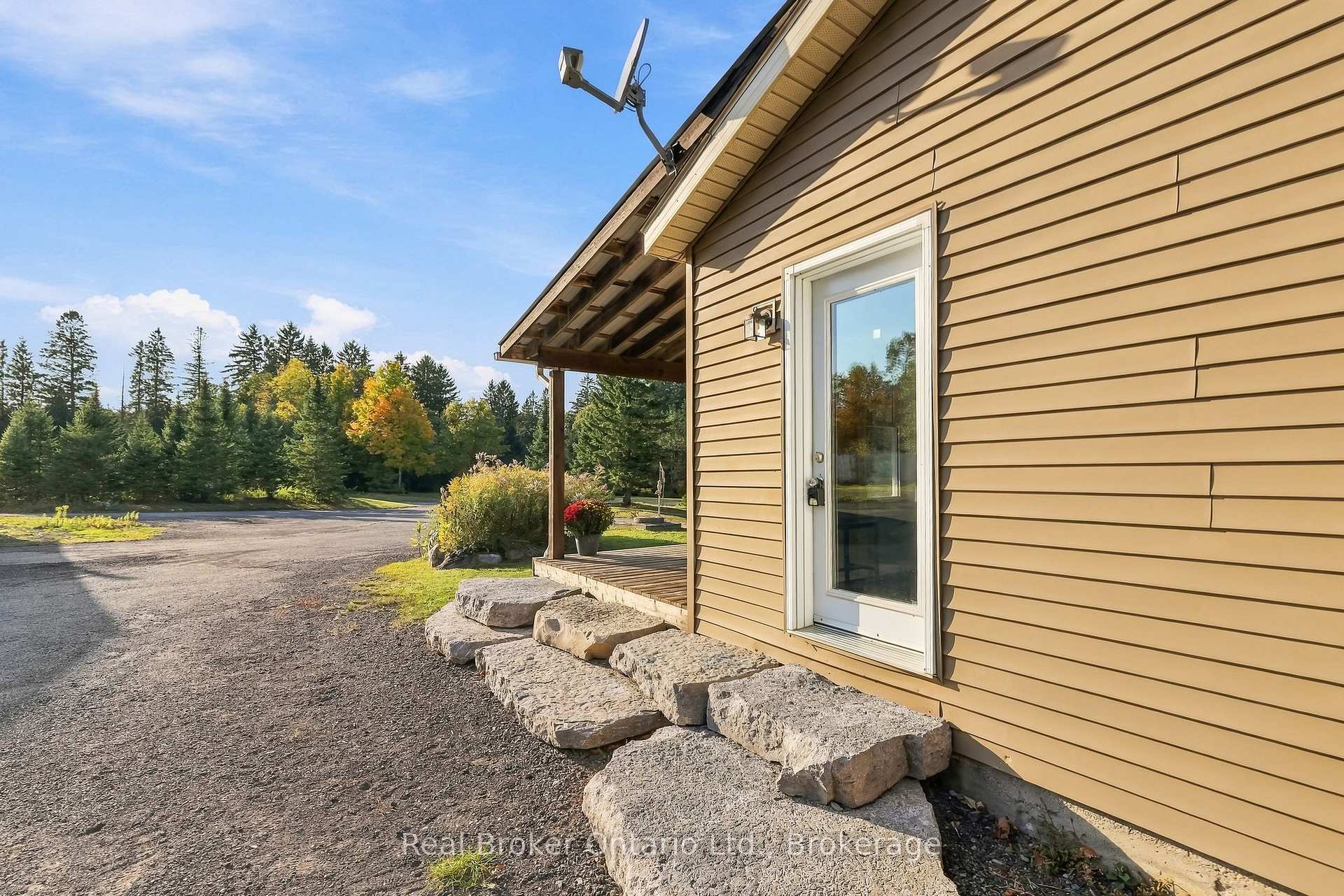 Photo 36 of 502 Pontypool Road, Kawartha Lakes, Manvers — HOMEH