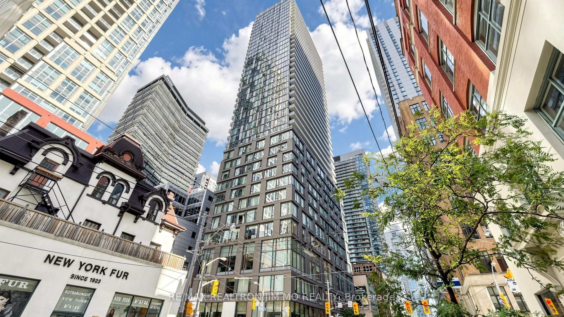 Photo 2 of Unit 3512, 101 Peter Street, Toronto, Waterfront Communities — HOMEH