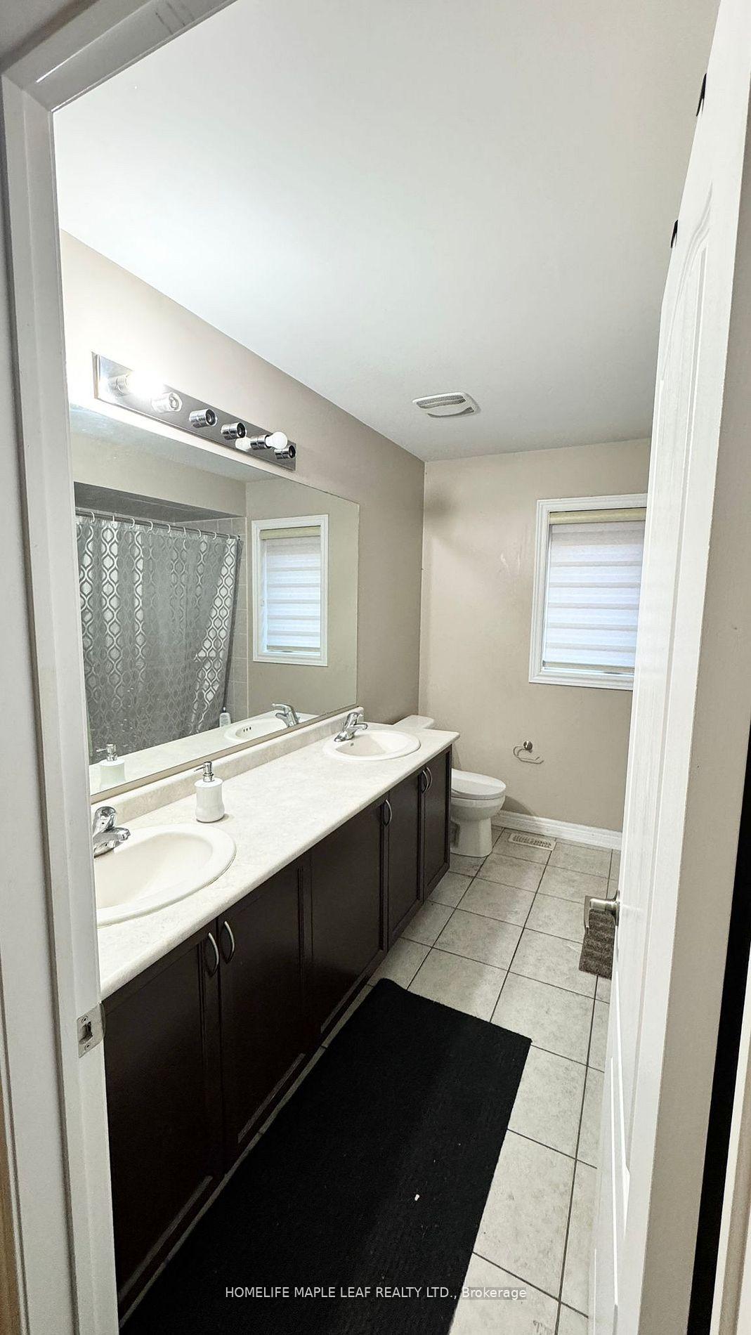 Photo 6 of 8 Ricardo Road, Brampton, Vales of Castlemore — HOMEH