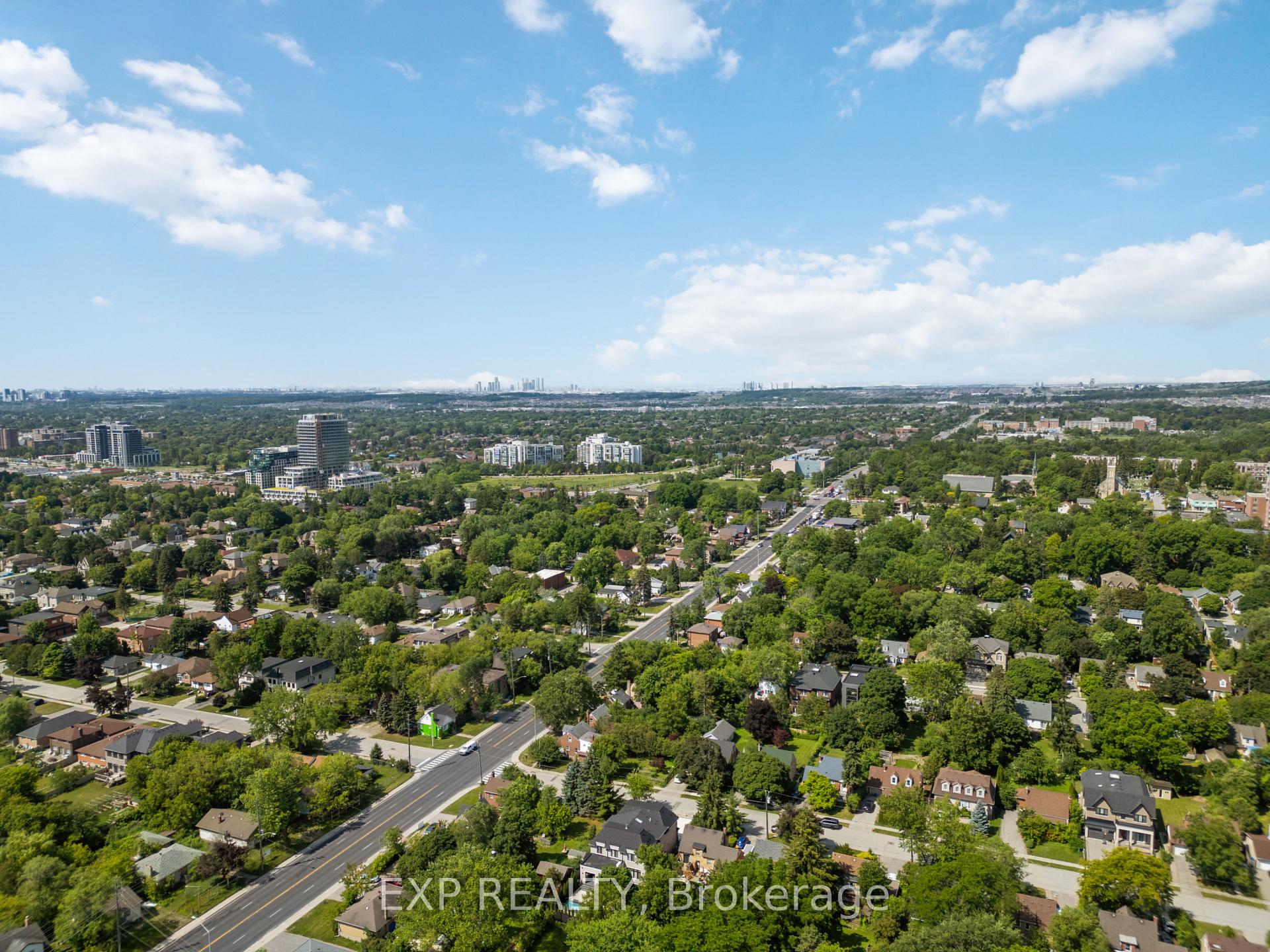 Photo 30 of Unit 716, 326 Major Mackenzie Drive E, Richmond Hill, Crosby — HOMEH