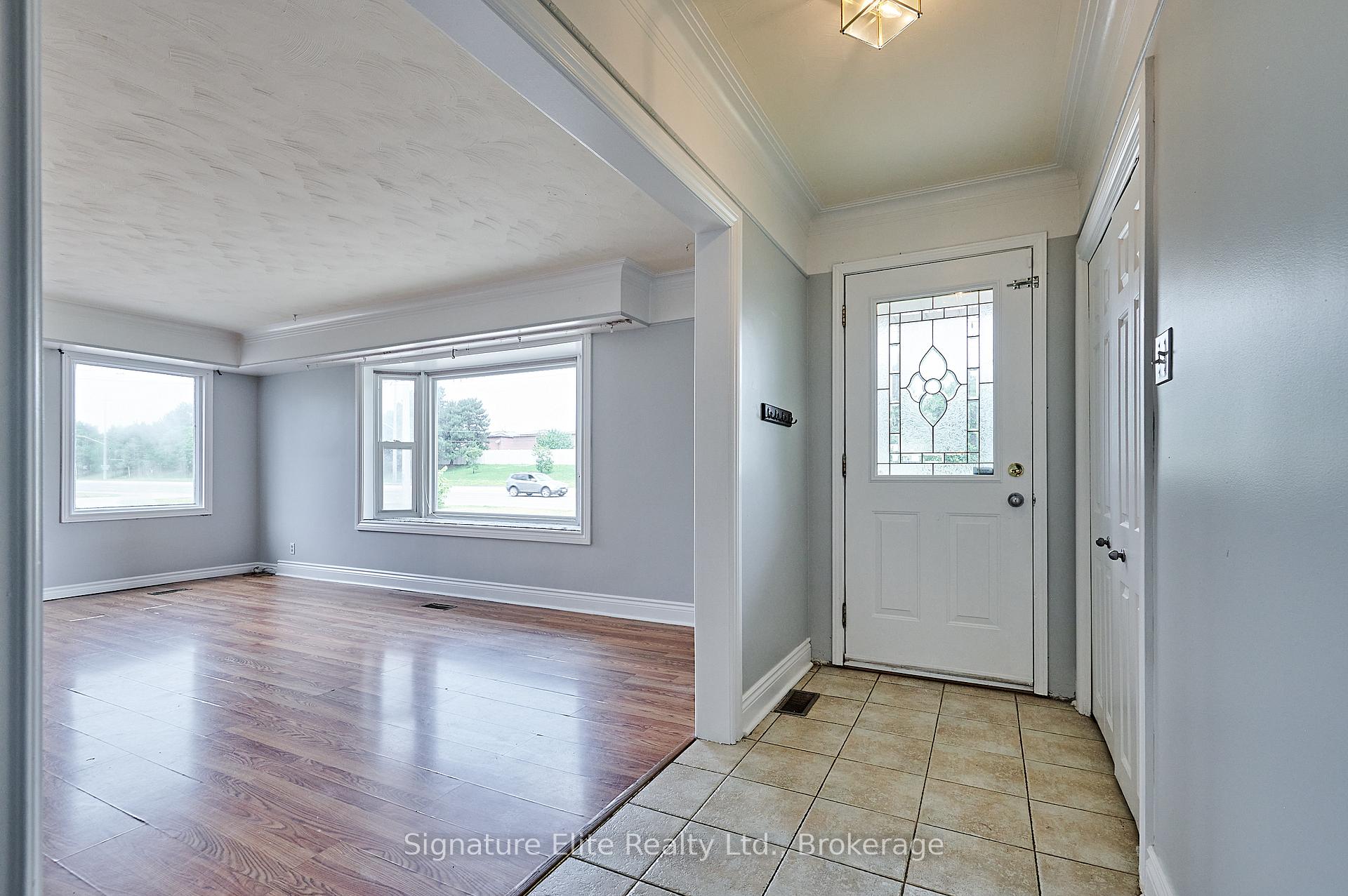 Photo 2 of Unit Unit 1, 9408 Chinguacousy Road, Brampton, Credit Valley — HOMEH