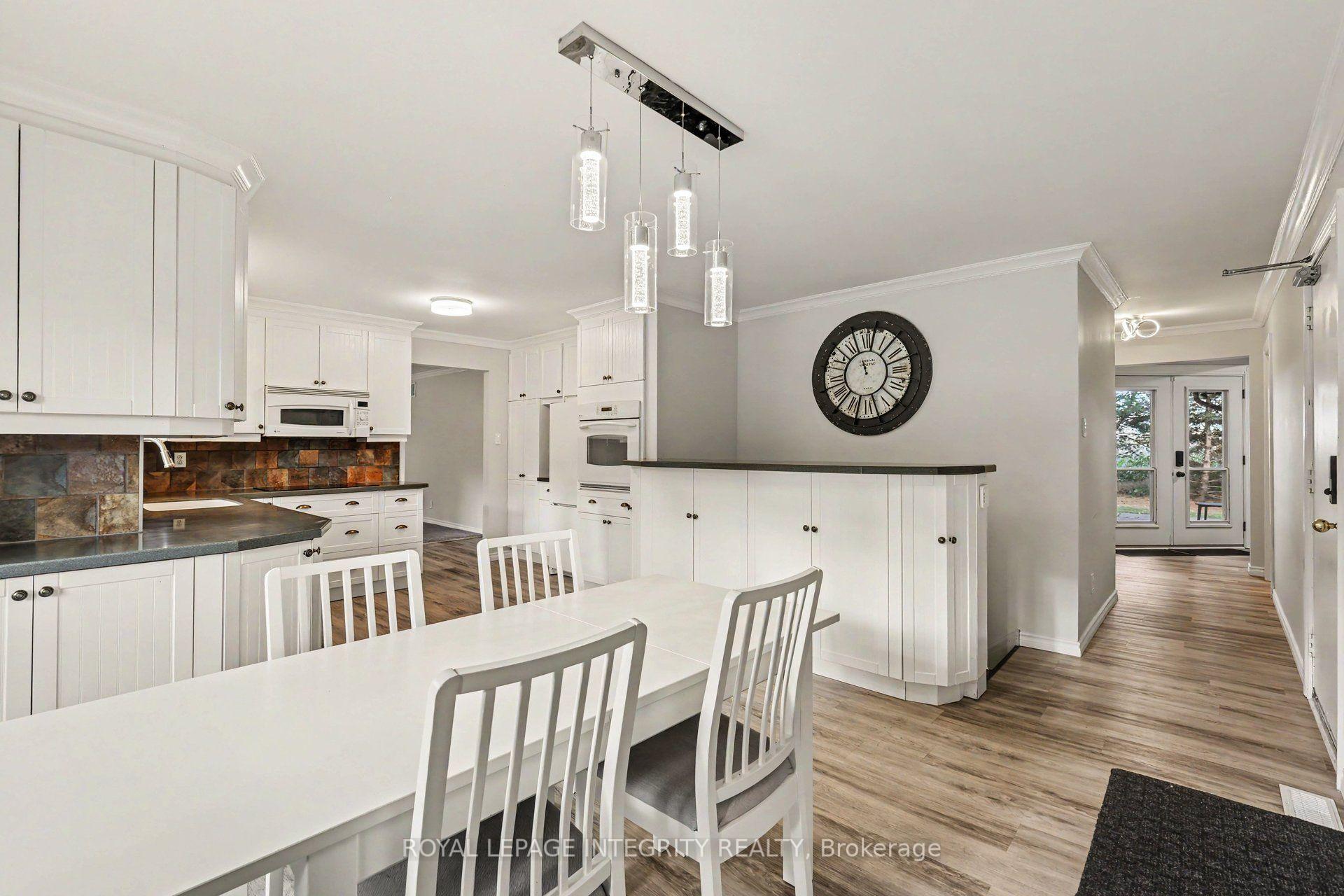 Photo 9 of 4525 8th Line Road, Ottawa, Osgoode Twp (East) (Incl Kenmore) — HOMEH