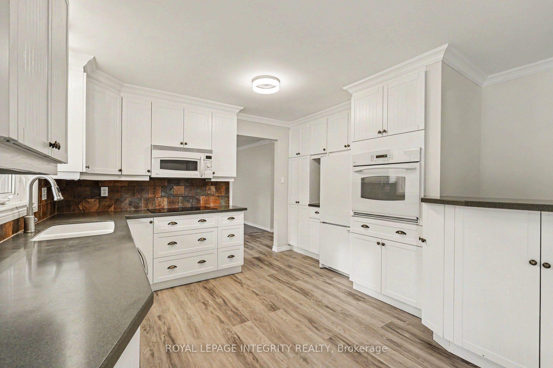 Photo 11 of 4525 8th Line Road, Ottawa, Osgoode Twp (East) (Incl Kenmore) — HOMEH