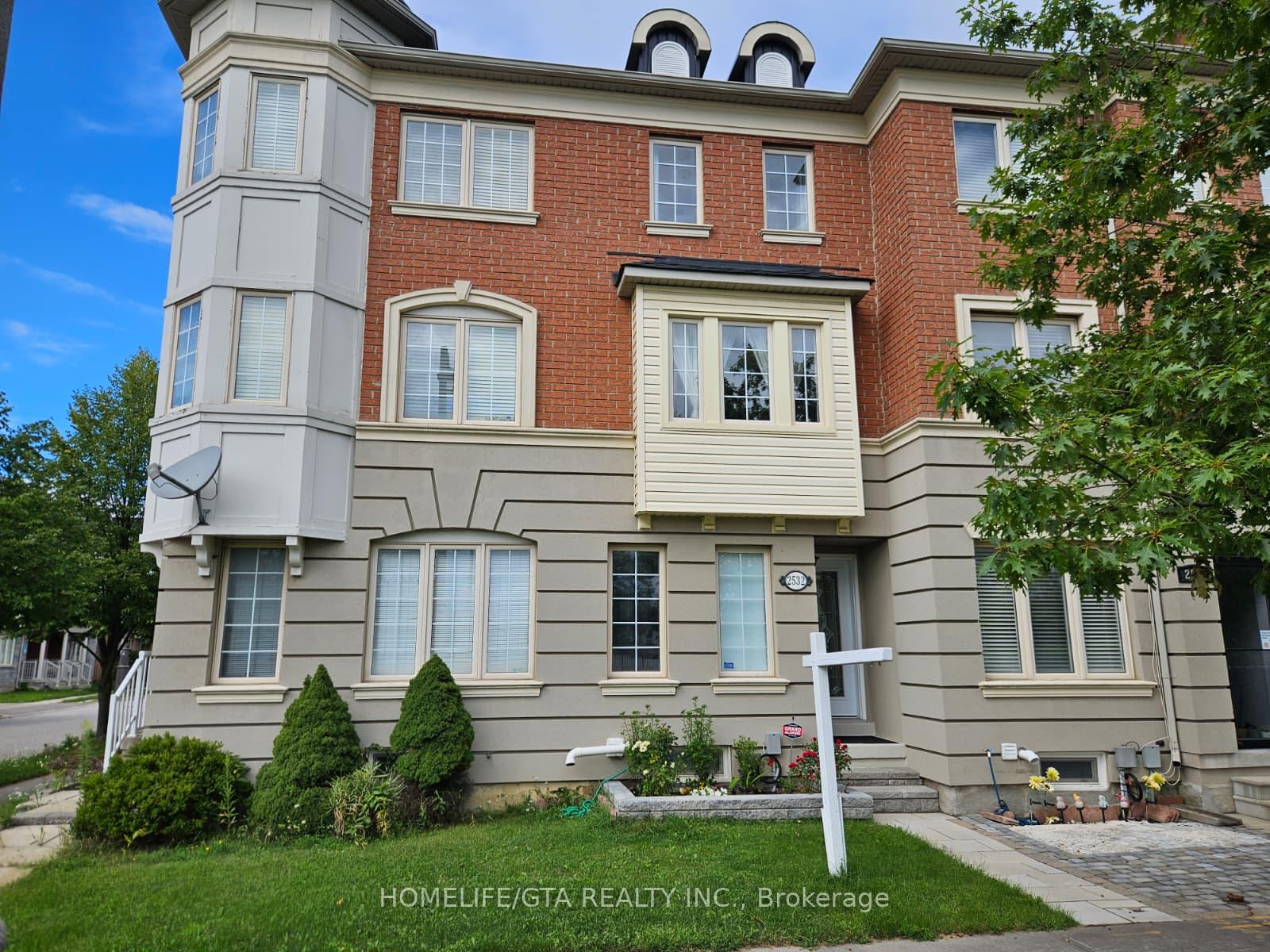 Photo of 2532 Bur Oak Avenue