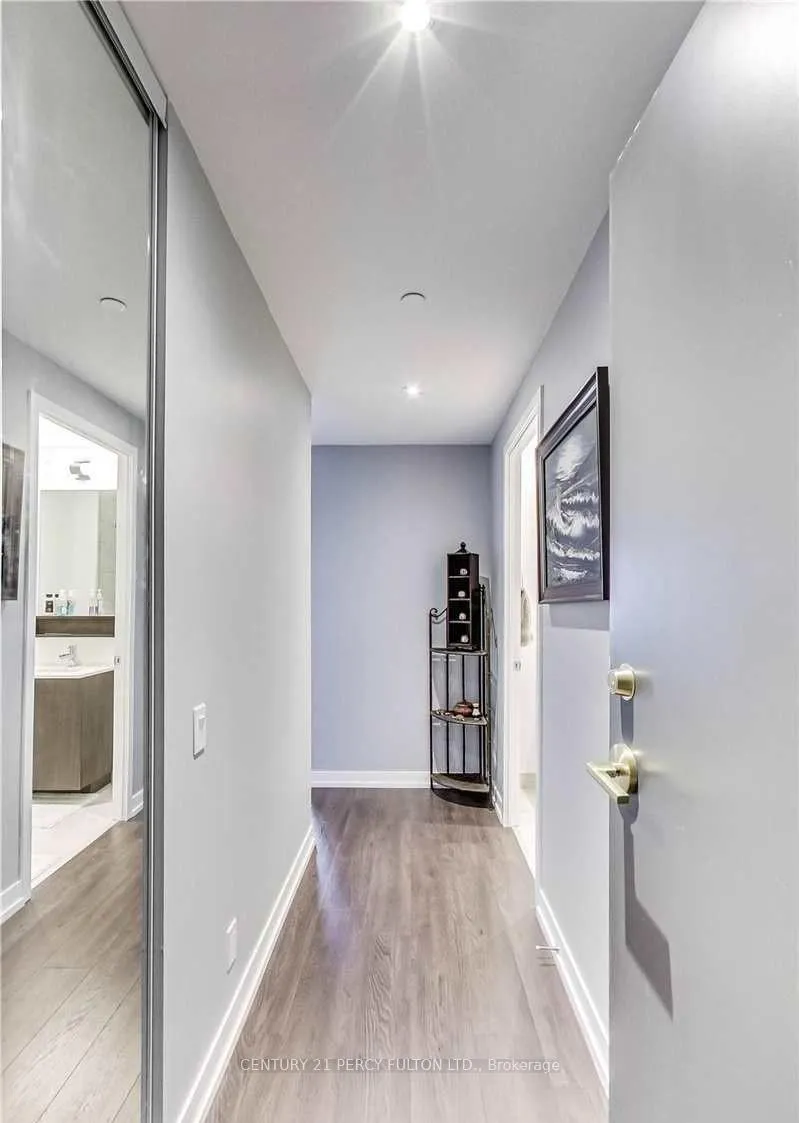 Photo 2 of Unit 5708, 898 Portage Parkway, Vaughan, Vaughan Corporate Centre — HOMEH