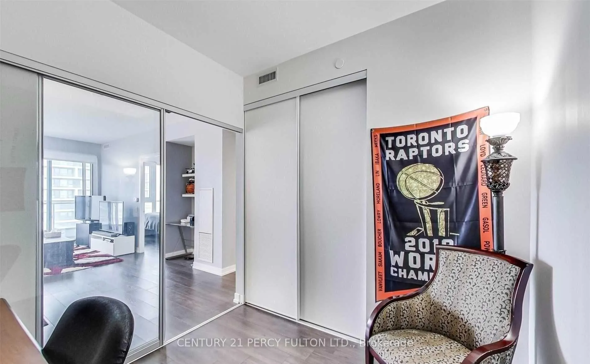 Photo 15 of Unit 5708, 898 Portage Parkway, Vaughan, Vaughan Corporate Centre — HOMEH