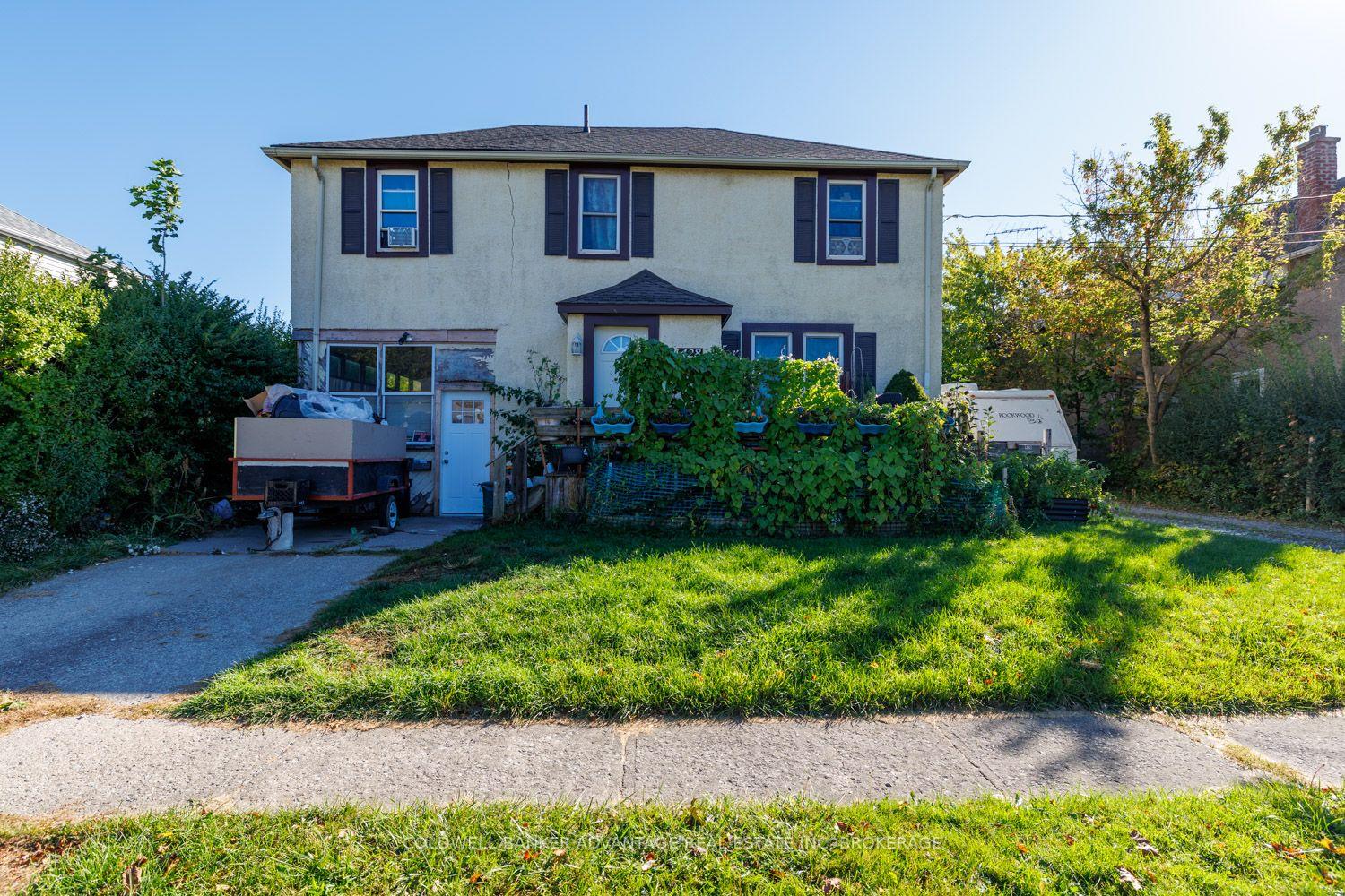 Photo 2 of 428 Wallace Avenue N, Welland, Welland Downtown — HOMEH