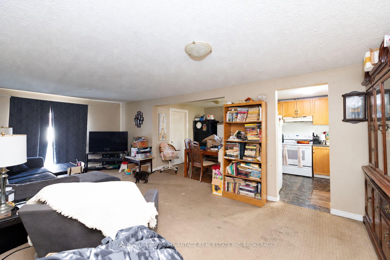 Photo 5 of 428 Wallace Avenue N, Welland, Welland Downtown — HOMEH