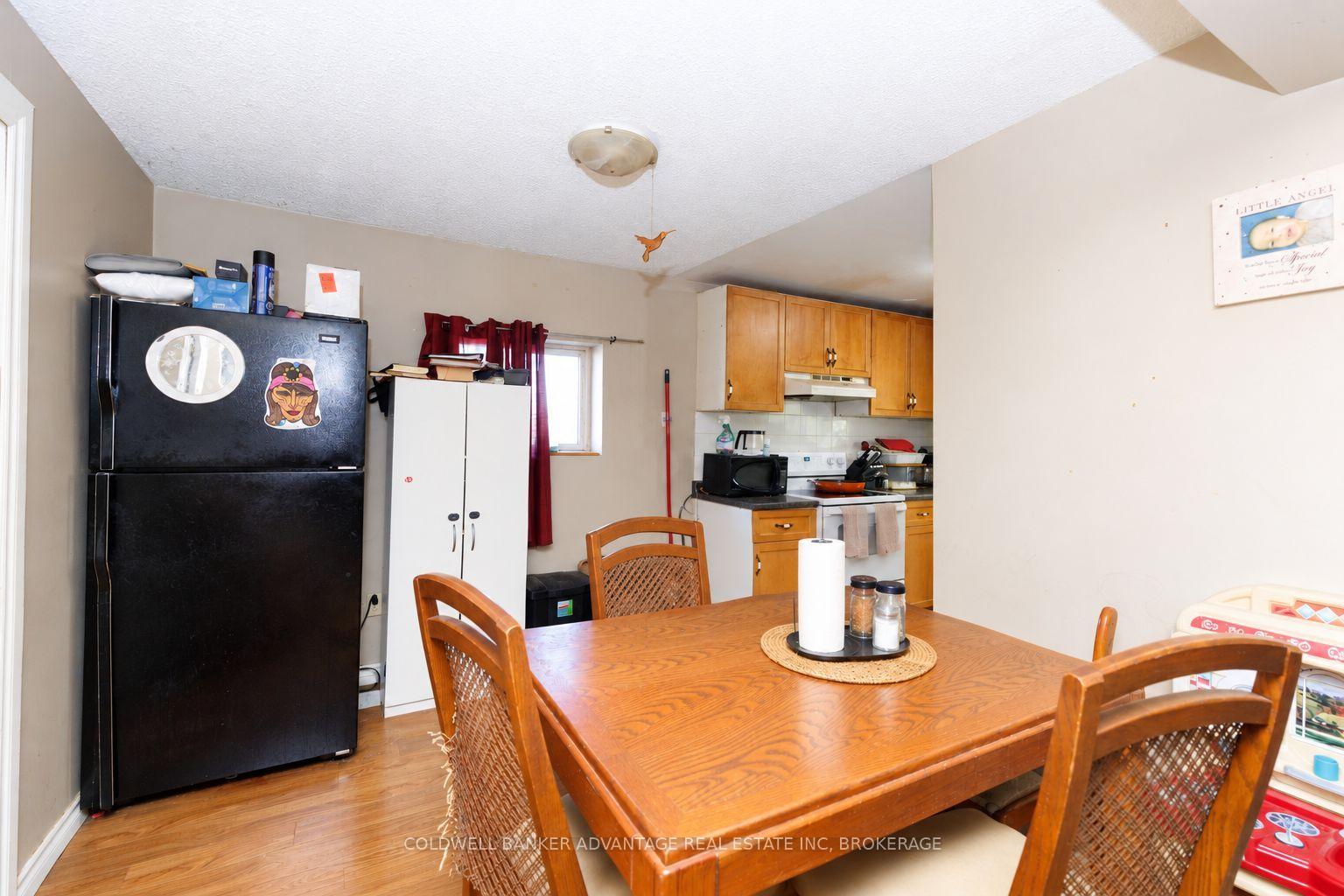Photo 6 of 428 Wallace Avenue N, Welland, Welland Downtown — HOMEH