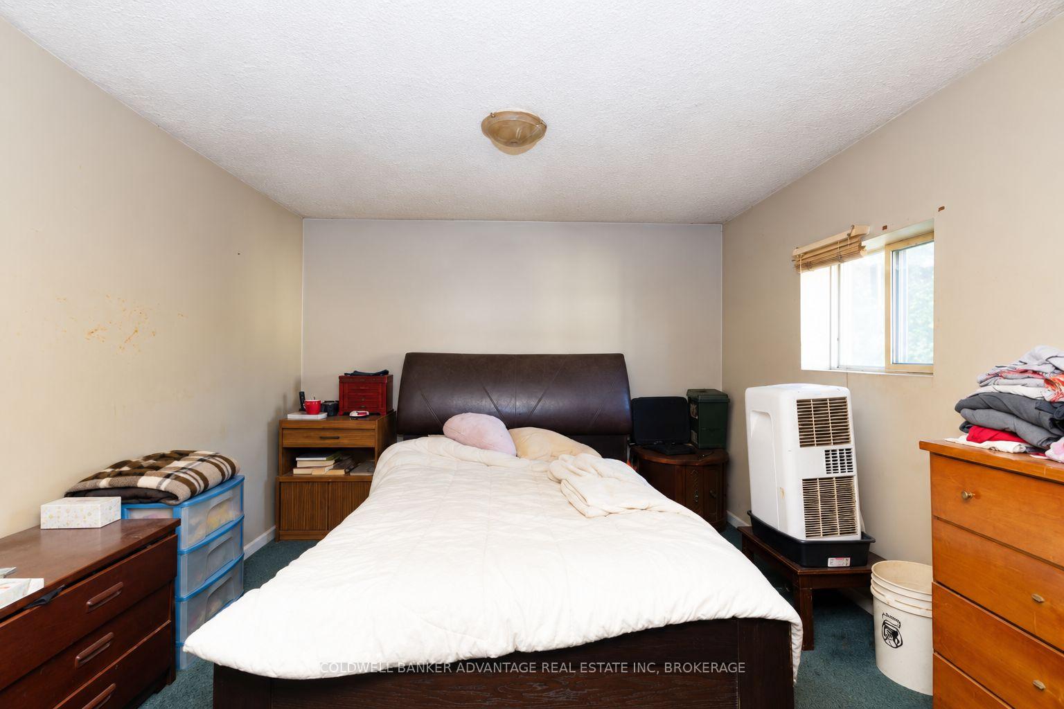 Photo 8 of 428 Wallace Avenue N, Welland, Welland Downtown — HOMEH