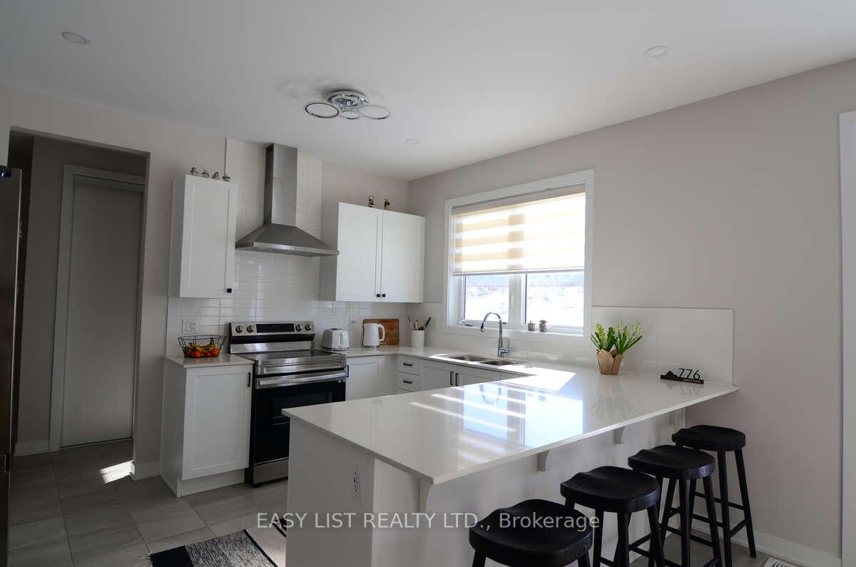 Photo 2 of 776 Eminence Street, Ottawa, Barrhaven - Half Moon Bay — HOMEH