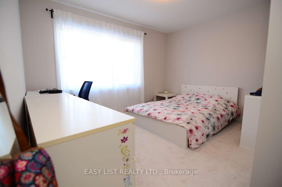 Photo 13 of 776 Eminence Street, Ottawa, Barrhaven - Half Moon Bay — HOMEH
