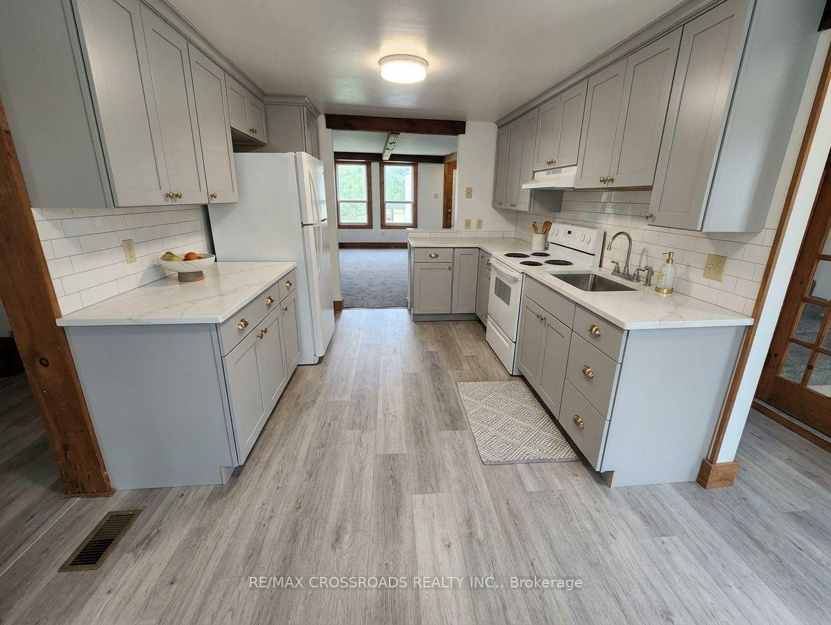 Photo 14 of 261 Lakeview Boulevard, Georgina, Keswick South — HOMEH