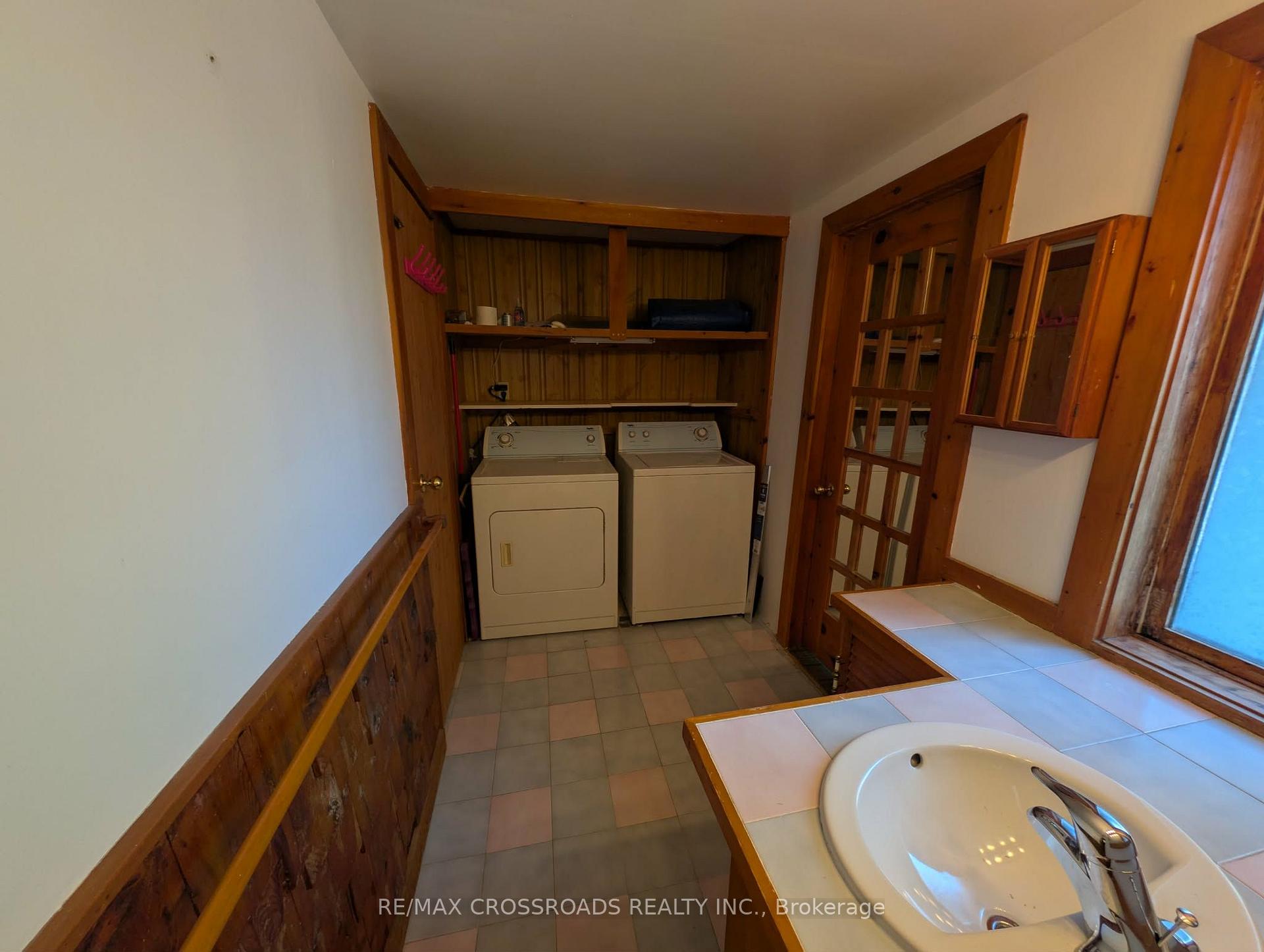 Photo 21 of 261 Lakeview Boulevard, Georgina, Keswick South — HOMEH