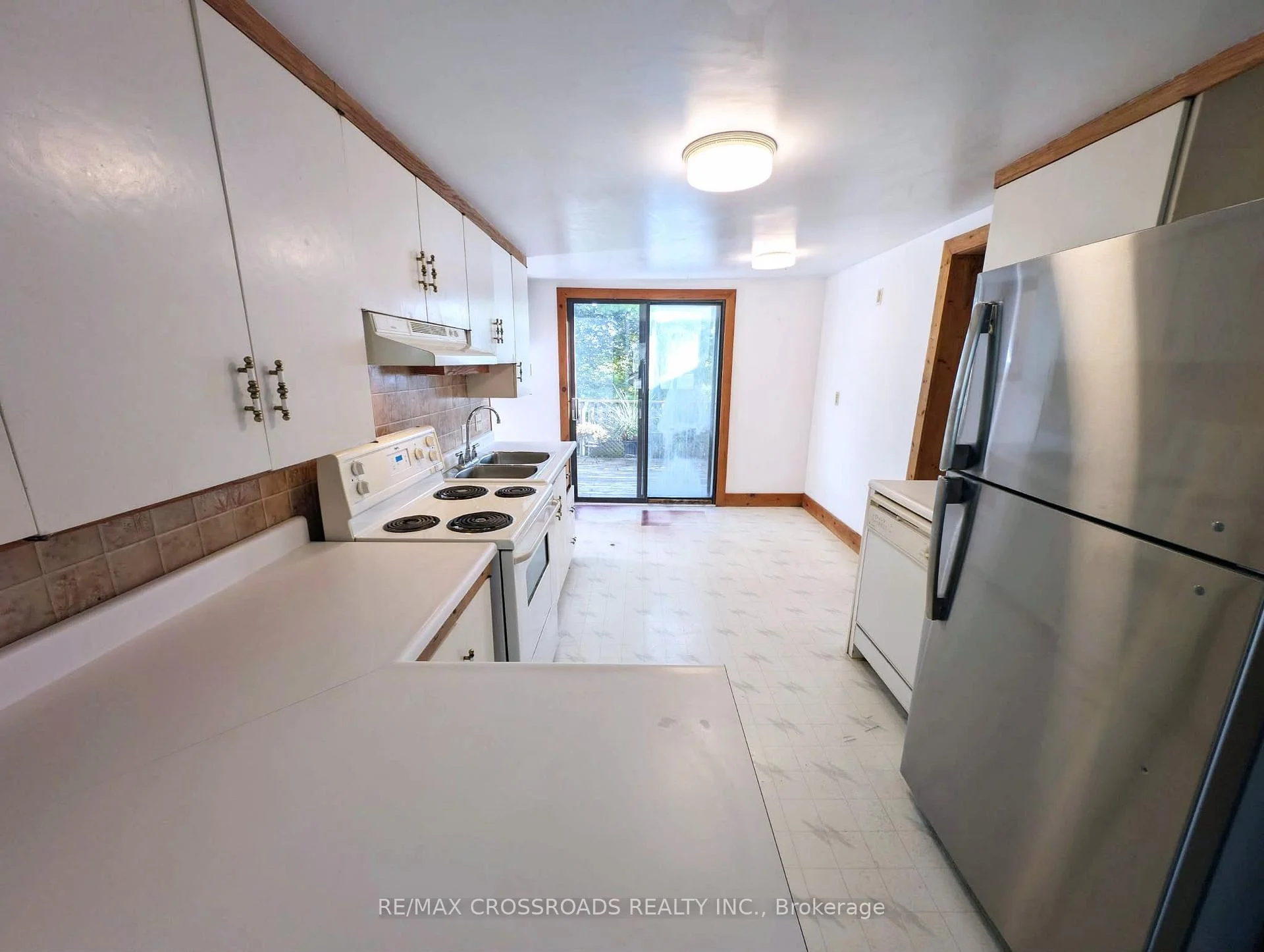 Photo 15 of 261 Lakeview Boulevard, Georgina, Keswick South — HOMEH