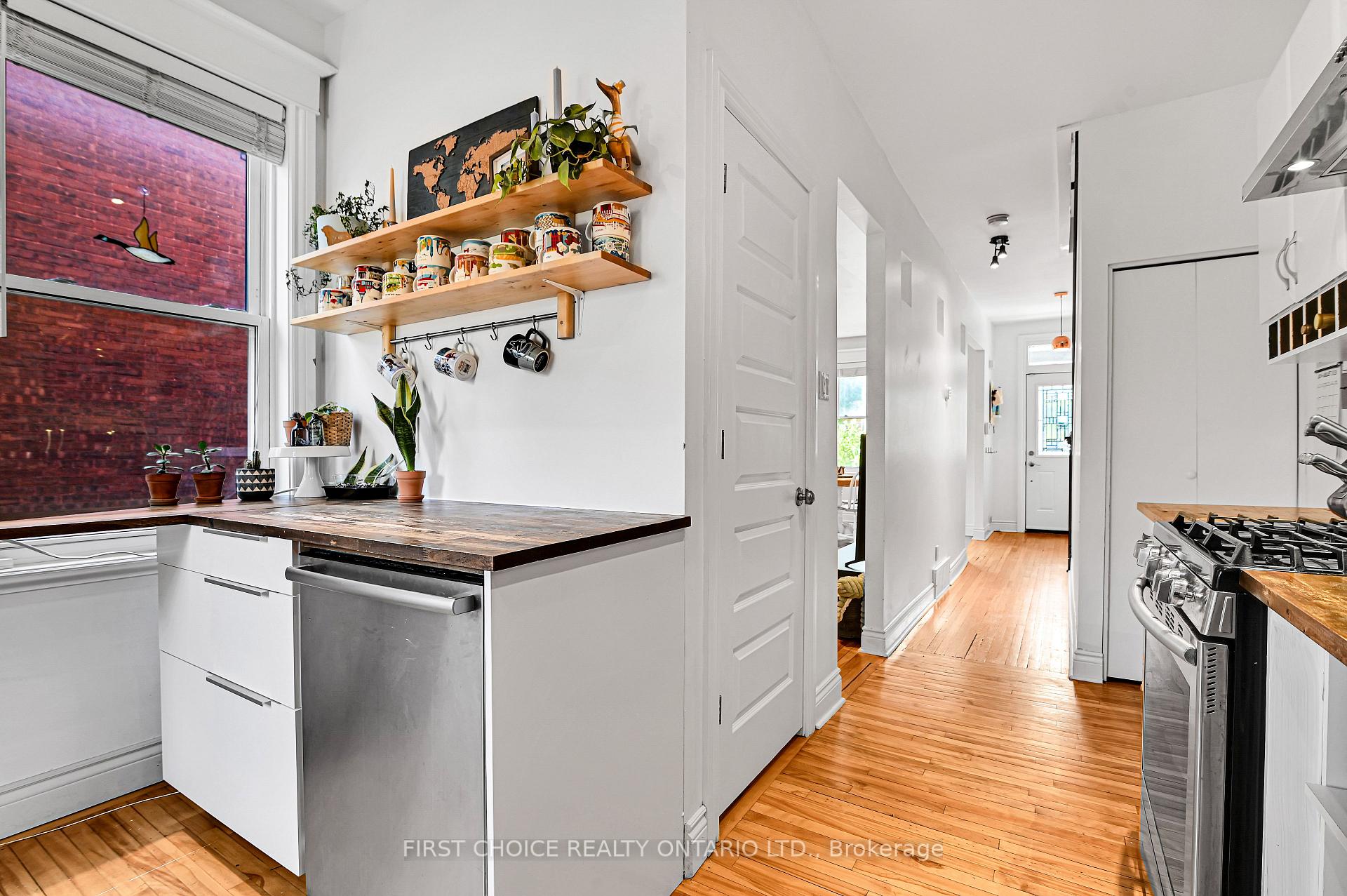 Photo 15 of 276 Fifth Avenue, Ottawa, Glebe — HOMEH