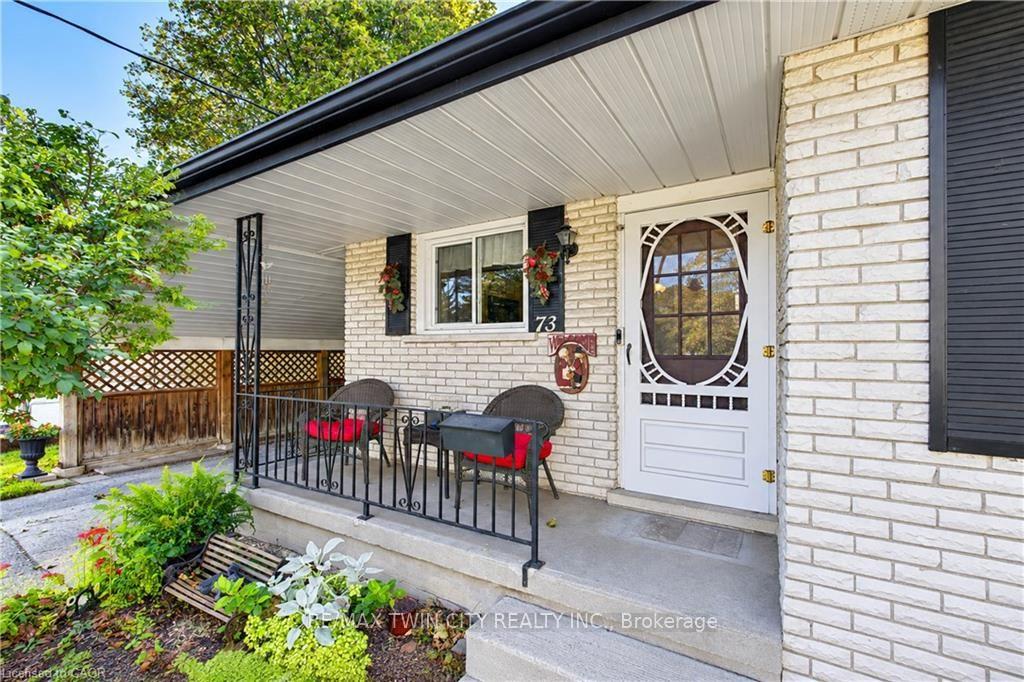Photo 2 of 73 Belton Drive, Kitchener, Victoria Hills — HOMEH