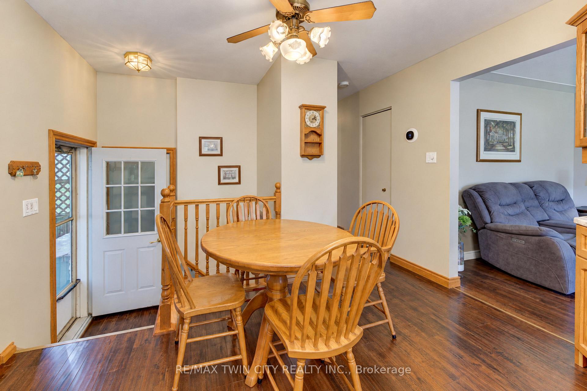 Photo 14 of 73 Belton Drive, Kitchener, Victoria Hills — HOMEH