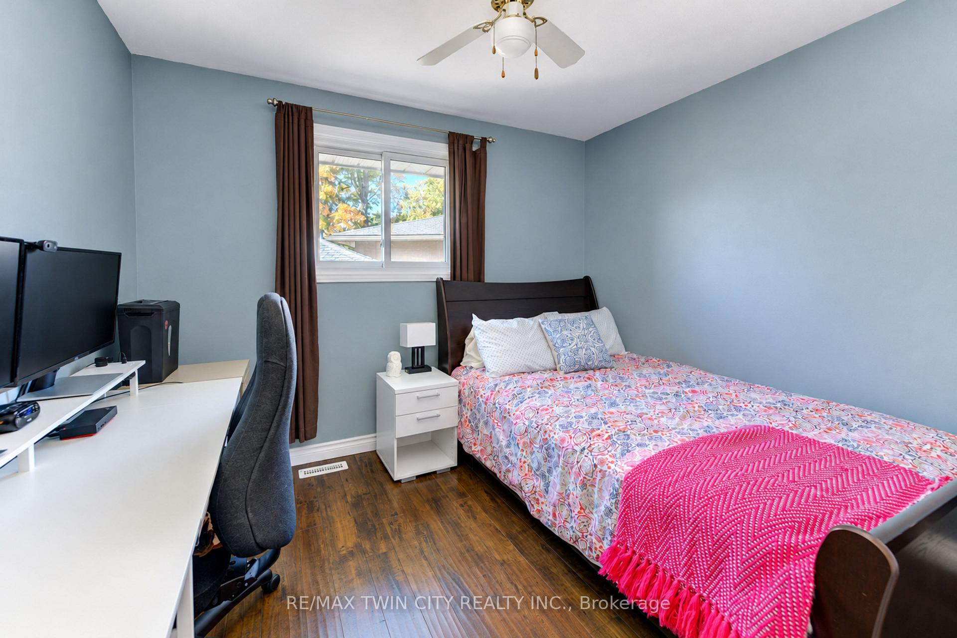 Photo 22 of 73 Belton Drive, Kitchener, Victoria Hills — HOMEH