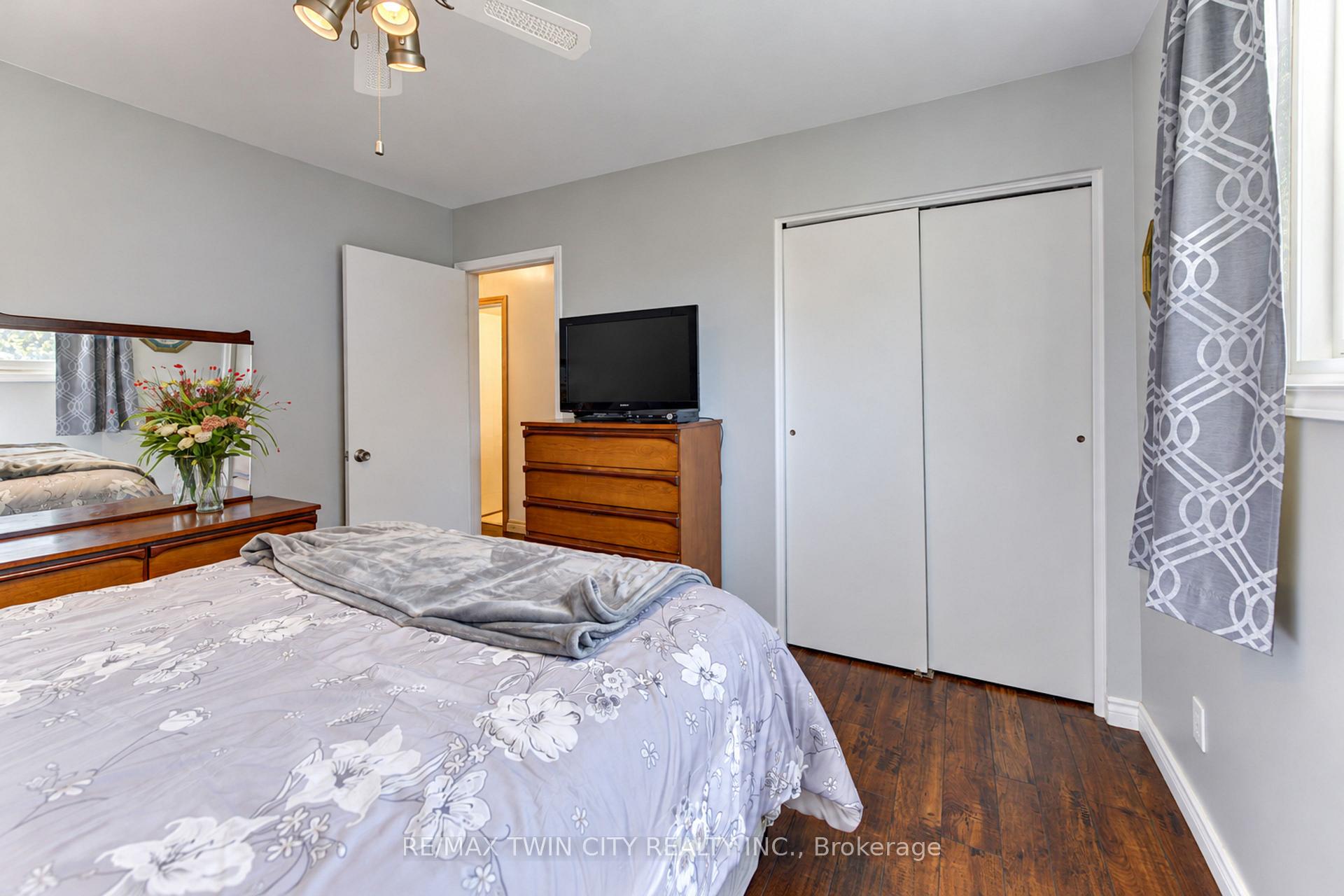 Photo 24 of 73 Belton Drive, Kitchener, Victoria Hills — HOMEH