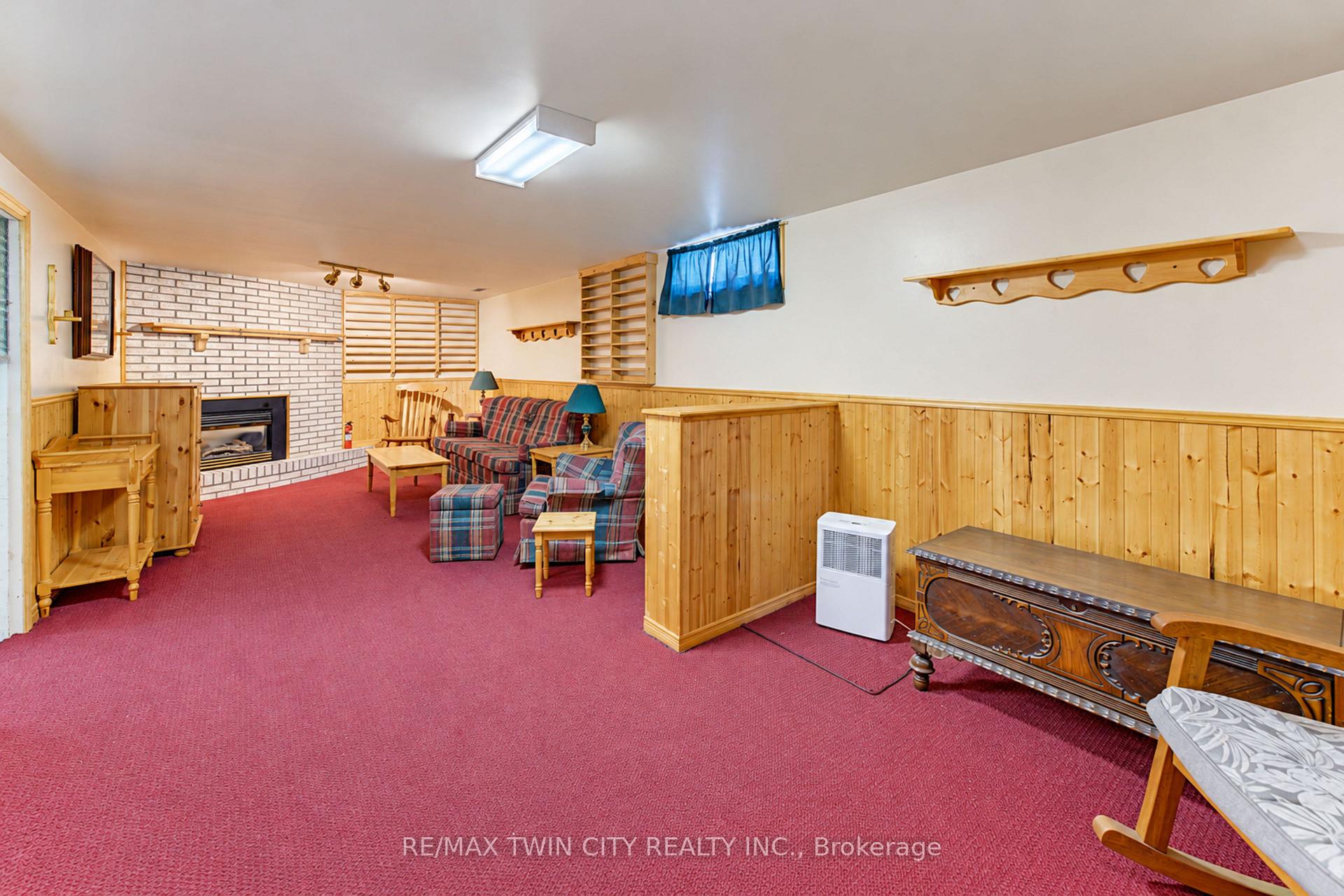 Photo 28 of 73 Belton Drive, Kitchener, Victoria Hills — HOMEH