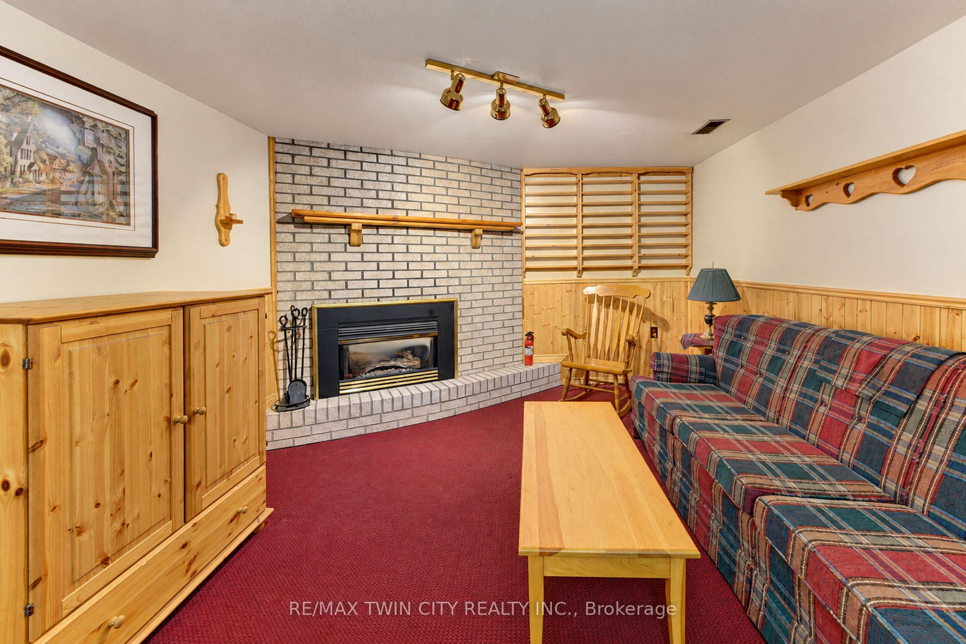 Photo 29 of 73 Belton Drive, Kitchener, Victoria Hills — HOMEH