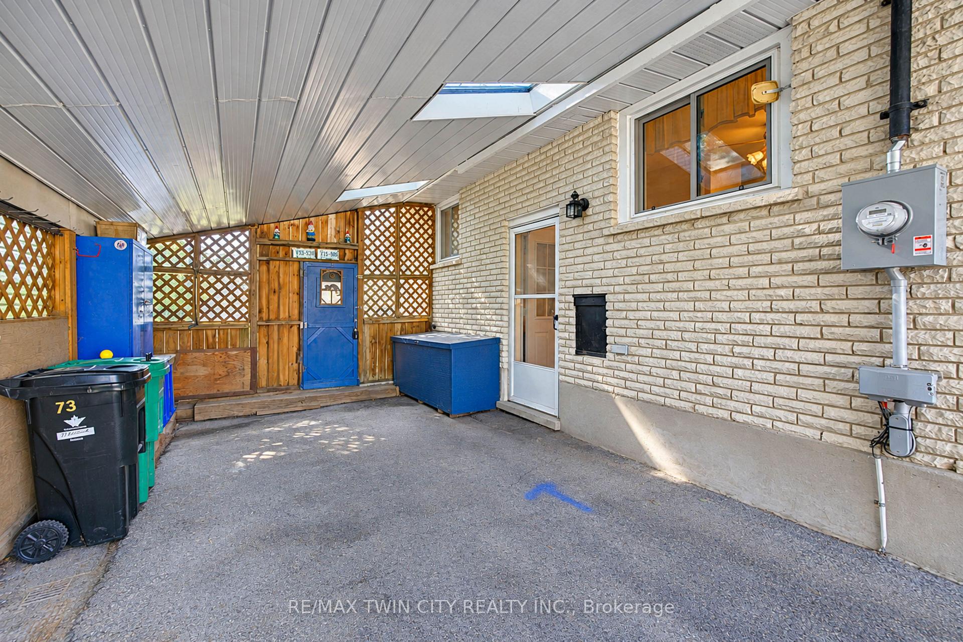 Photo 32 of 73 Belton Drive, Kitchener, Victoria Hills — HOMEH
