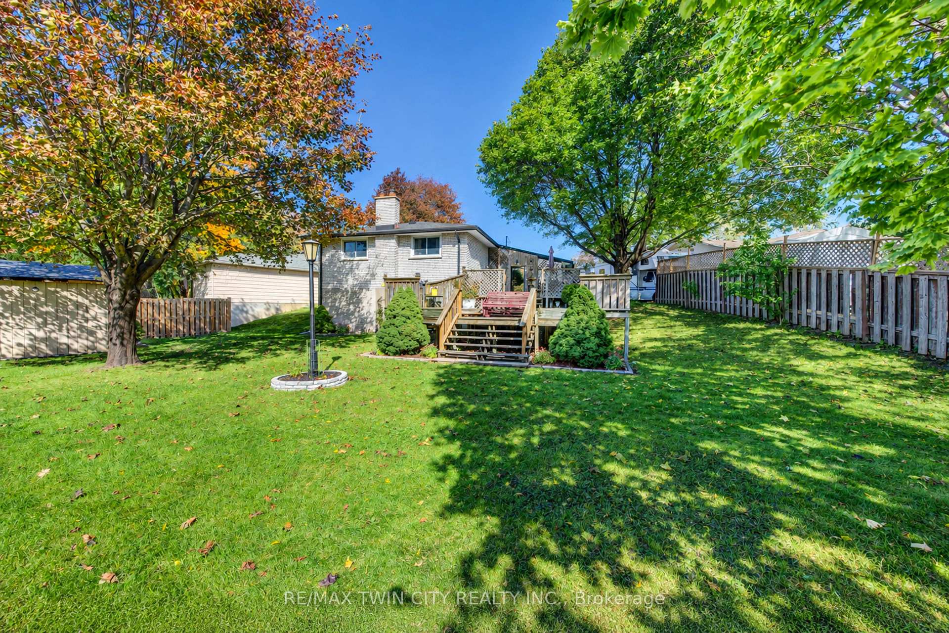 Photo 41 of 73 Belton Drive, Kitchener, Victoria Hills — HOMEH