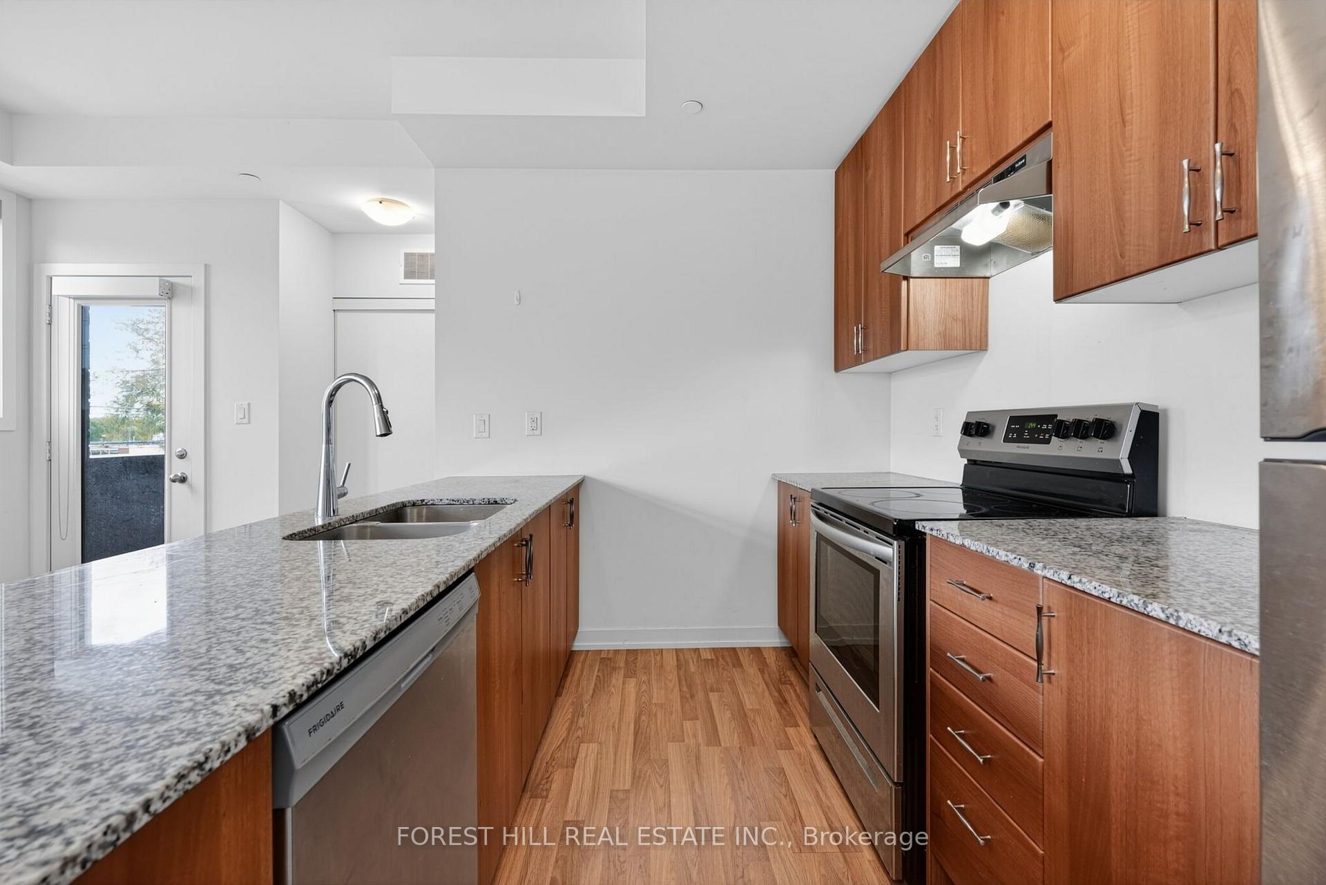 Photo 5 of Unit 79, 370 Red Maple (Block C) Road, Richmond Hill, Langstaff — HOMEH