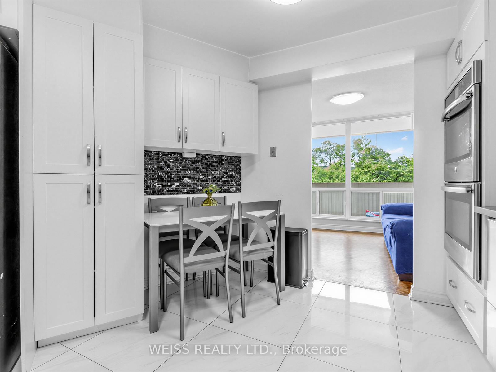Photo 5 of Unit 202, 150 Neptune Drive, Toronto, Englemount-Lawrence — HOMEH