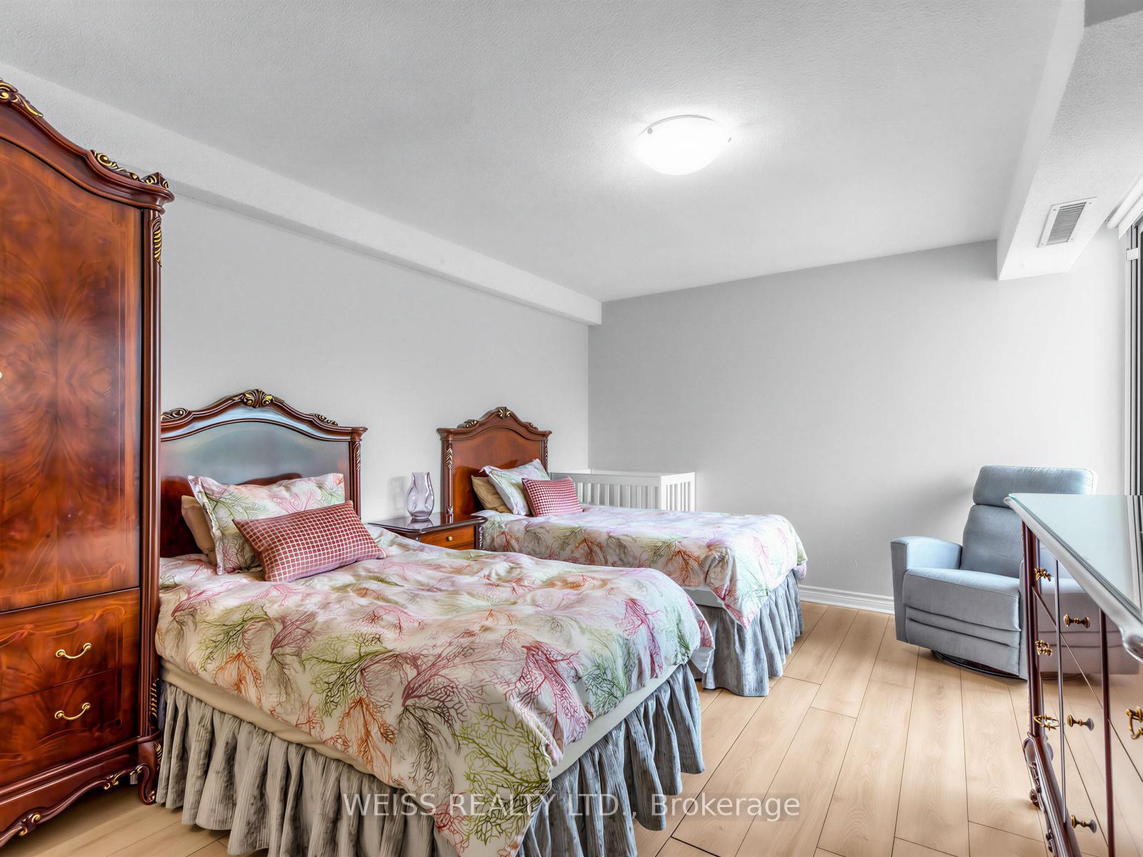 Photo 13 of Unit 202, 150 Neptune Drive, Toronto, Englemount-Lawrence — HOMEH