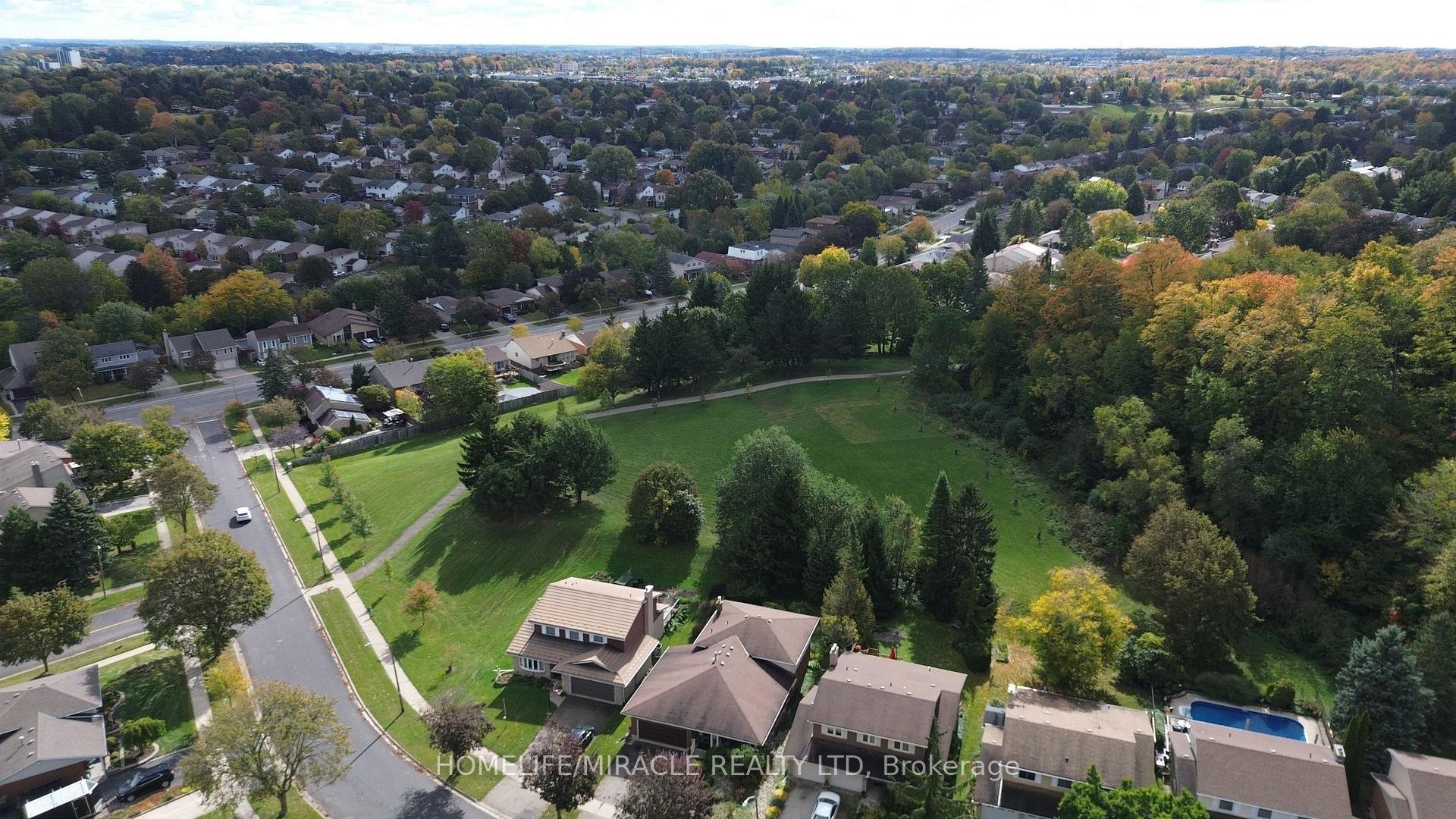 Photo 32 of 149 Blackwell Drive, Kitchener, Highland West — HOMEH