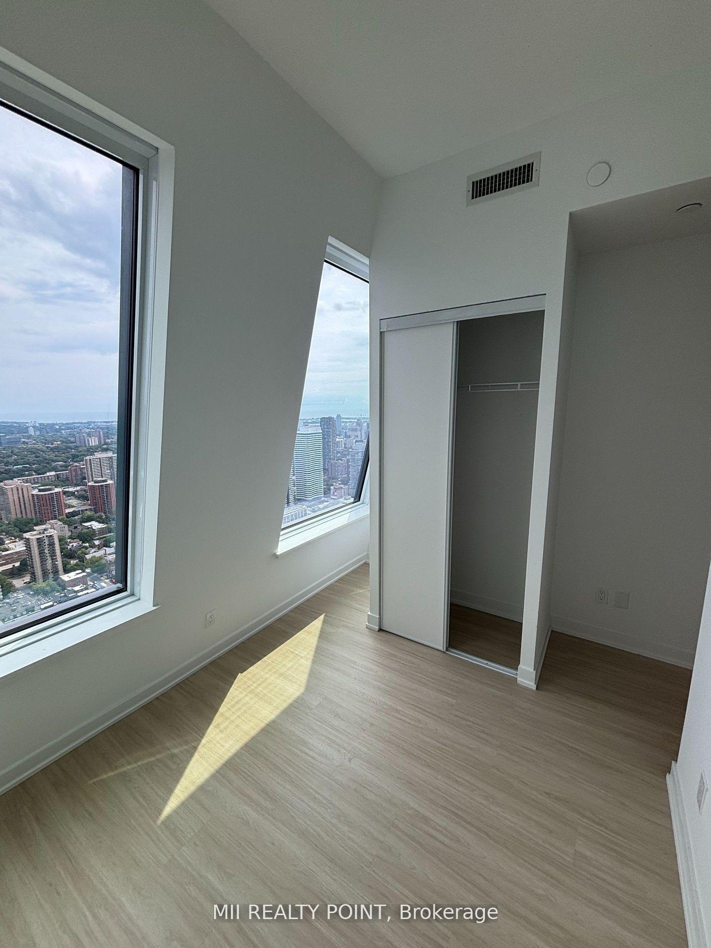 Photo 9 of Unit LPH07, 8 Wellesley Street, Toronto, Bay Street Corridor — HOMEH