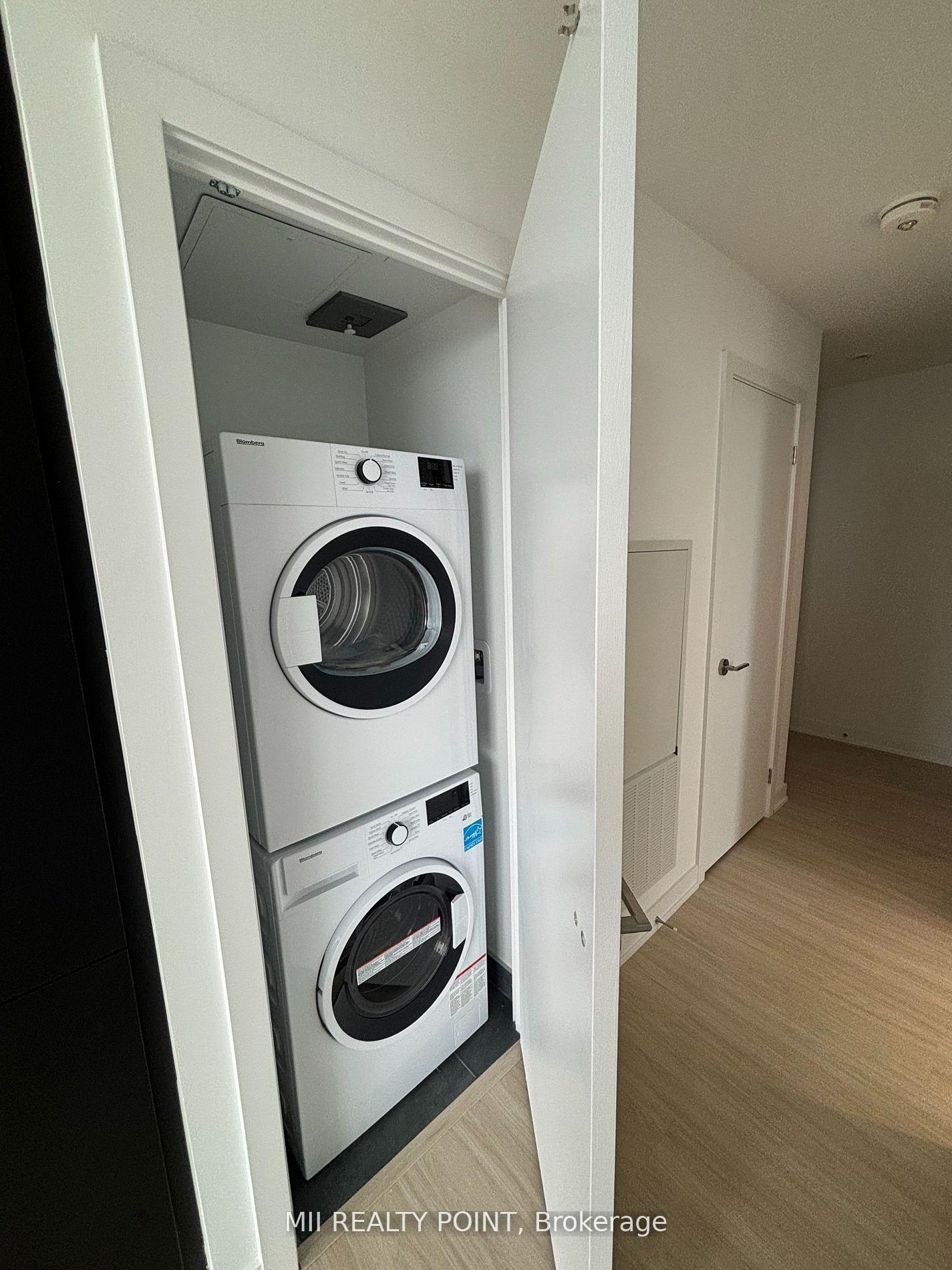 Photo 11 of Unit LPH07, 8 Wellesley Street, Toronto, Bay Street Corridor — HOMEH