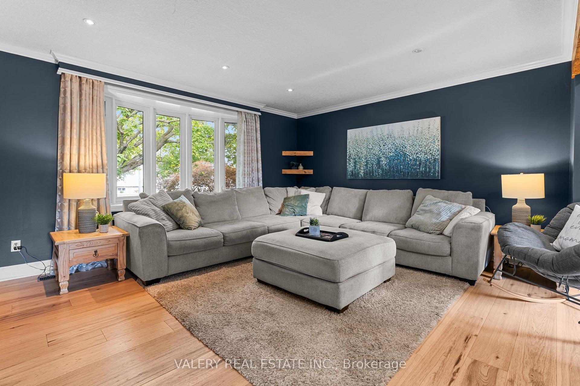 Photo 4 of 276 Maurice Street, Wilmot, New Hamburg — HOMEH