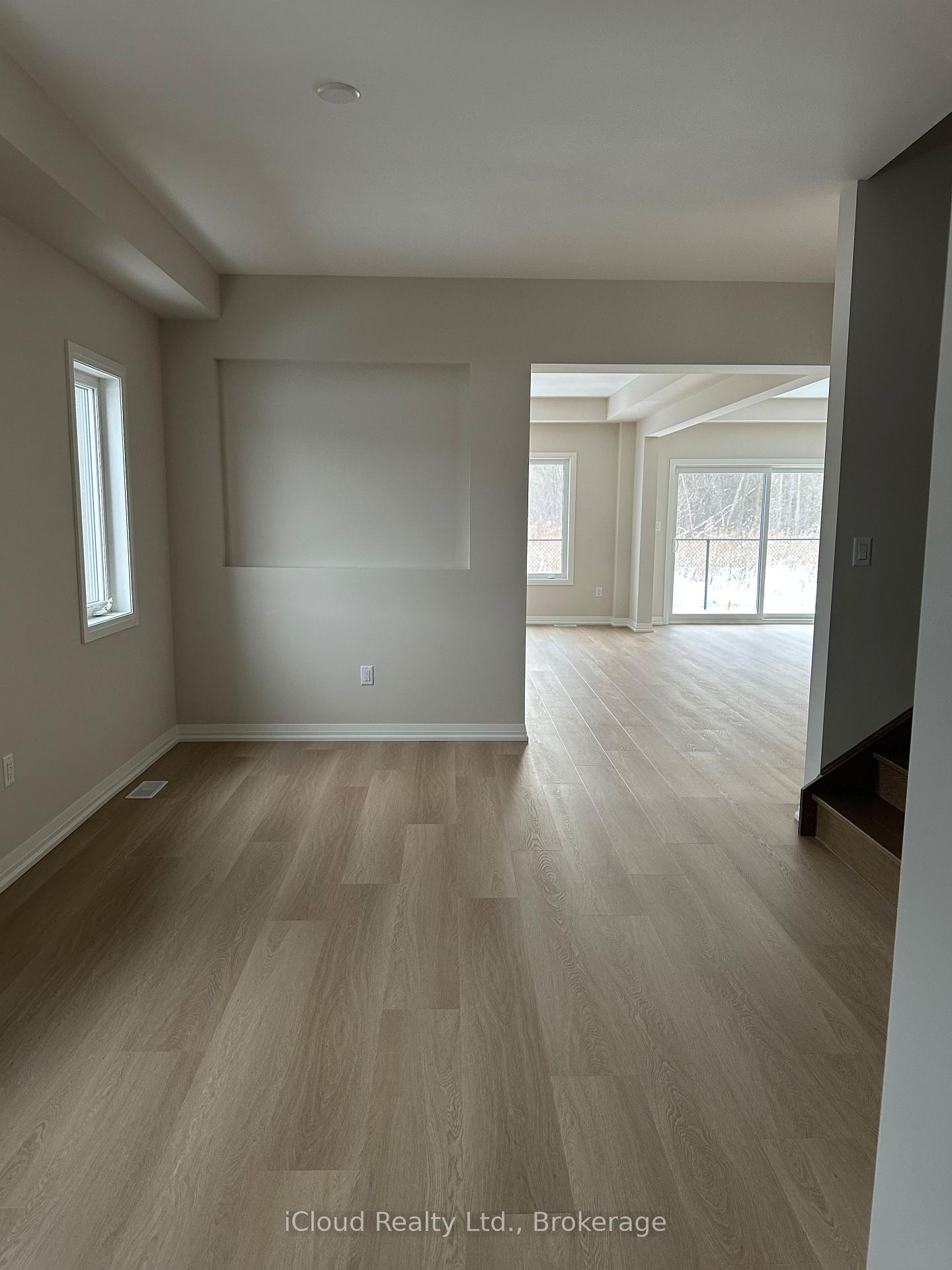 Photo 6 of 5 Wilson Court, Thorold, Confederation Heights — HOMEH