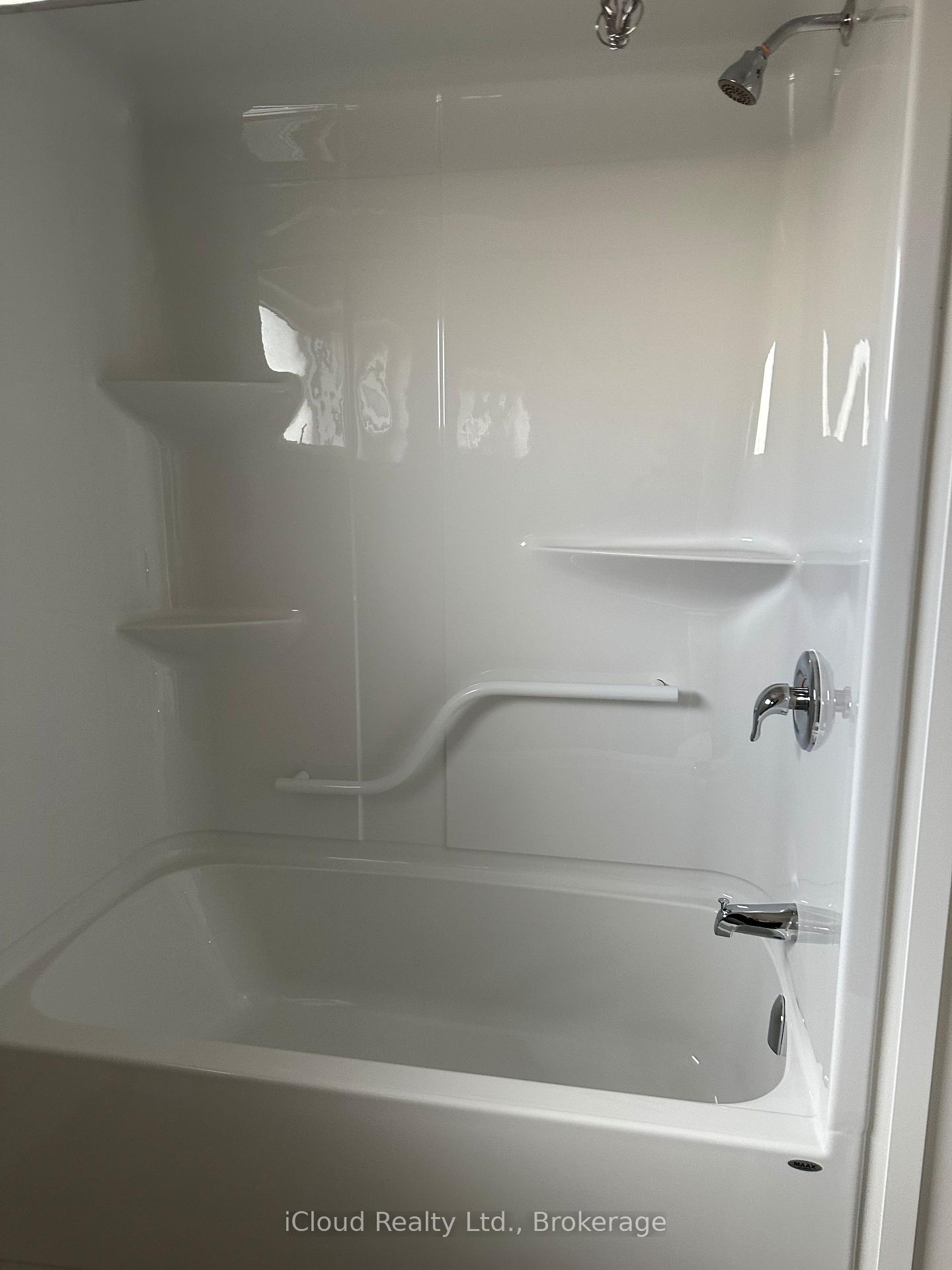Photo 9 of 5 Wilson Court, Thorold, Confederation Heights — HOMEH