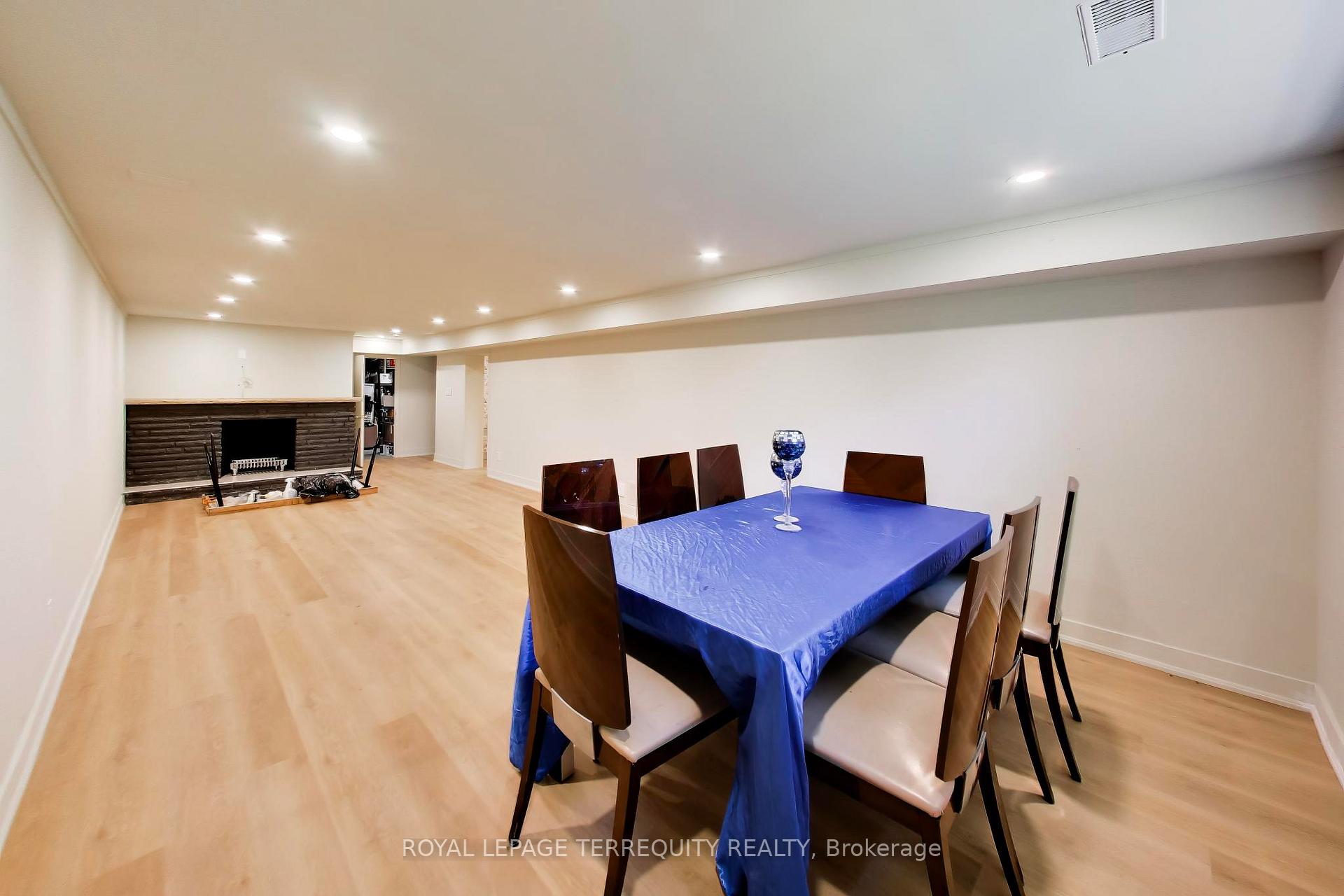Photo 40 of 1621 Skyline Drive, Mississauga, Lakeview — HOMEH