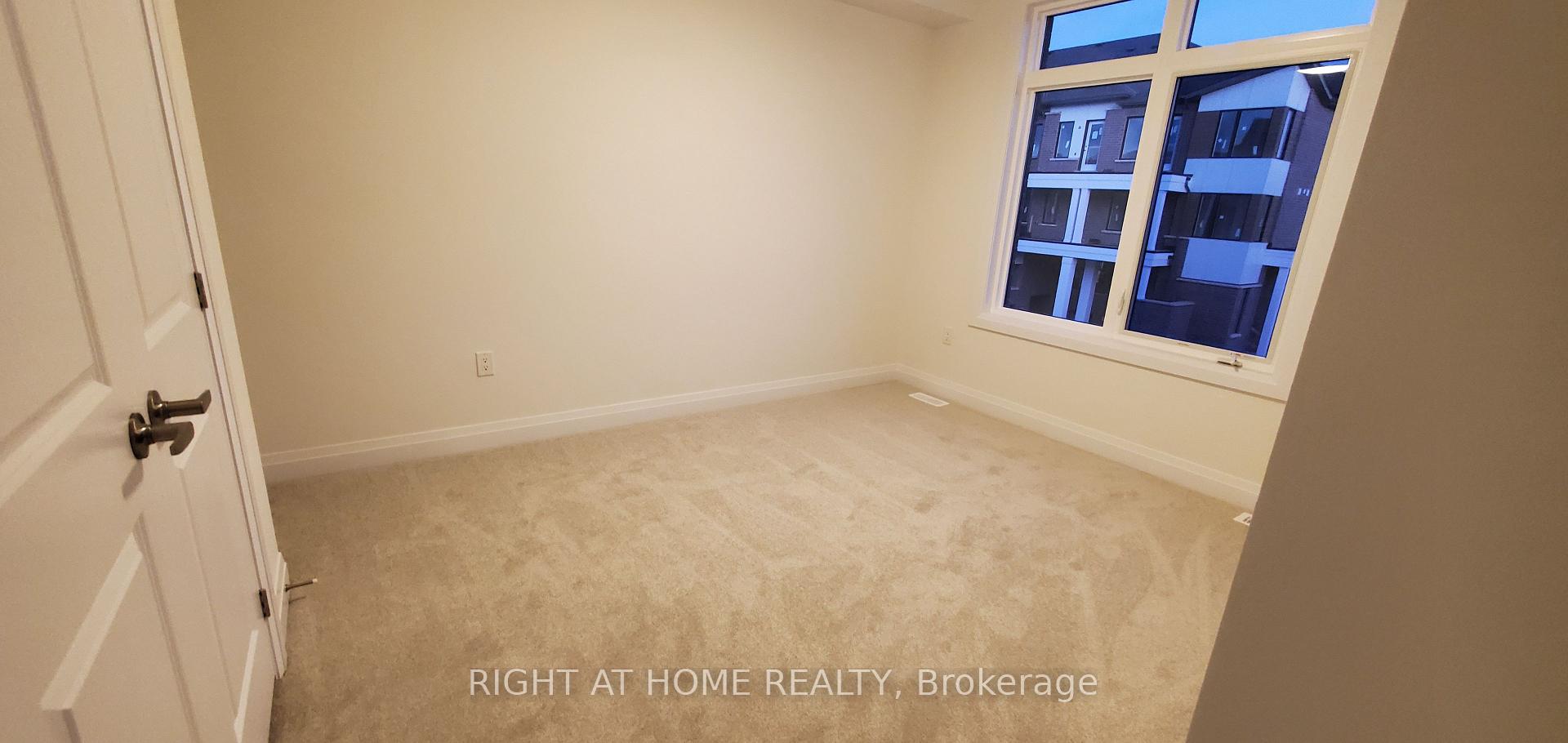 Photo 13 of 18 Kings hill Drive, Brampton, Northwest Brampton — HOMEH