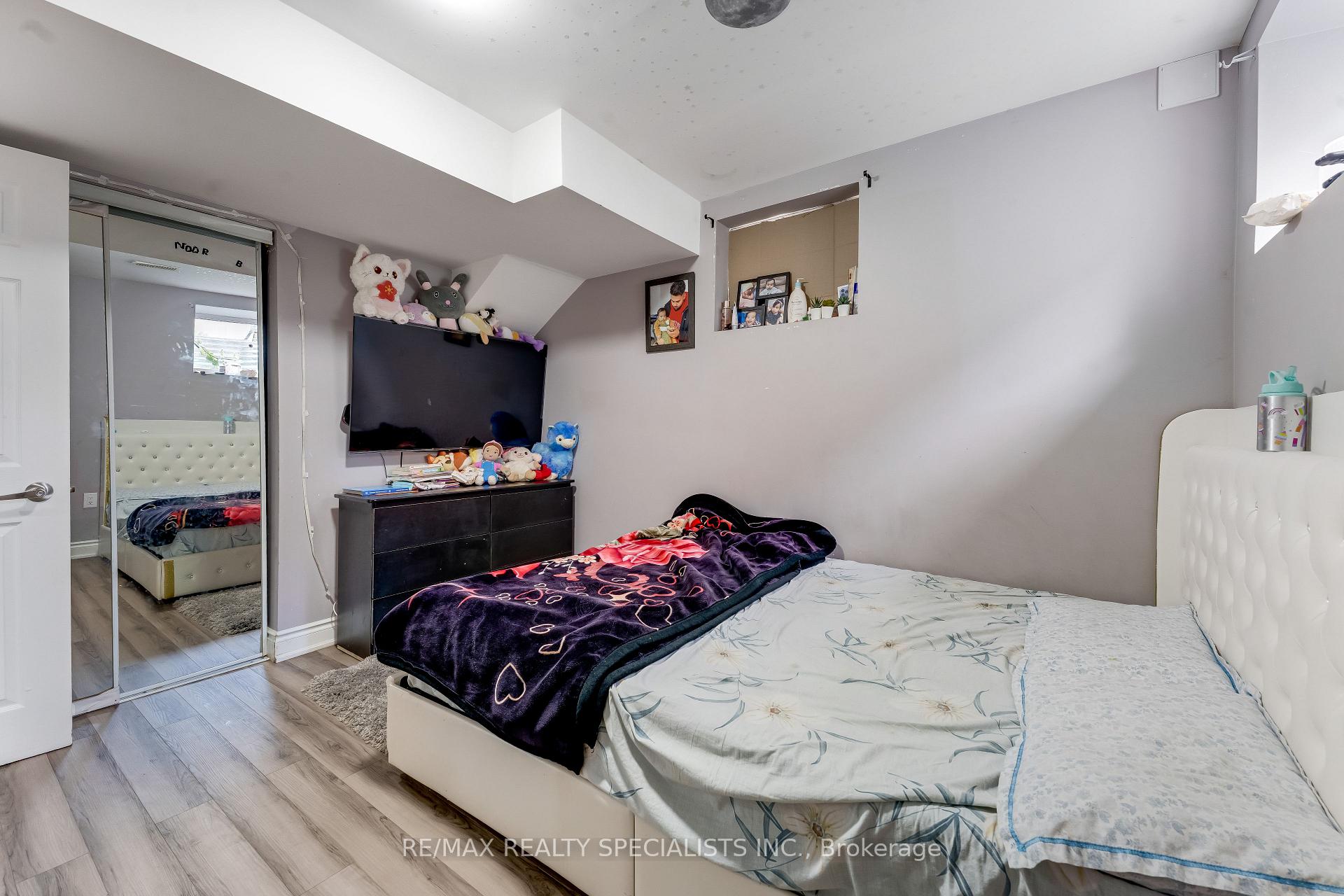 Photo 51 of 1 Boothill Drive, Brampton, Northwest Brampton — HOMEH