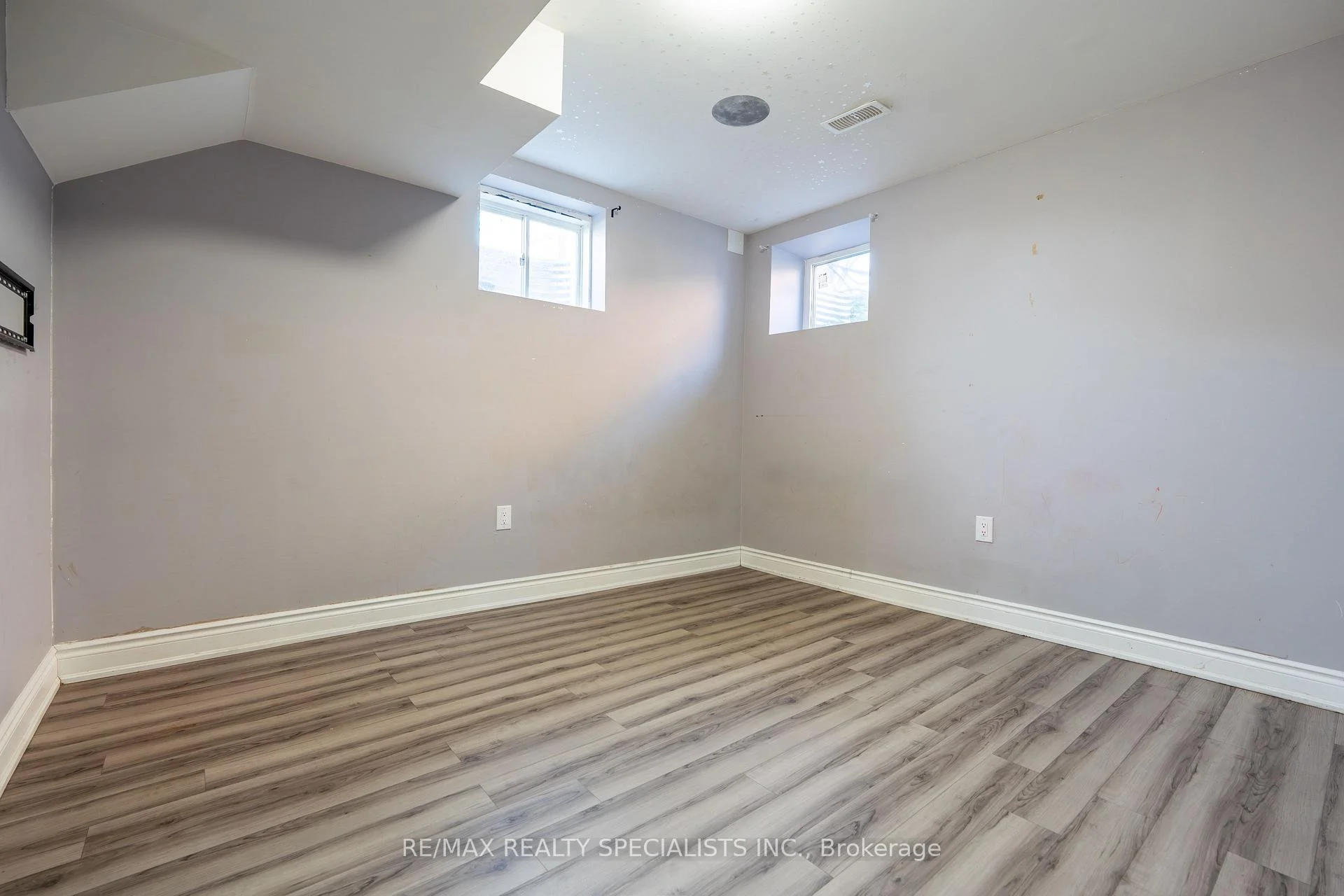Photo 42 of 1 Boothill Drive, Brampton, Northwest Brampton — HOMEH