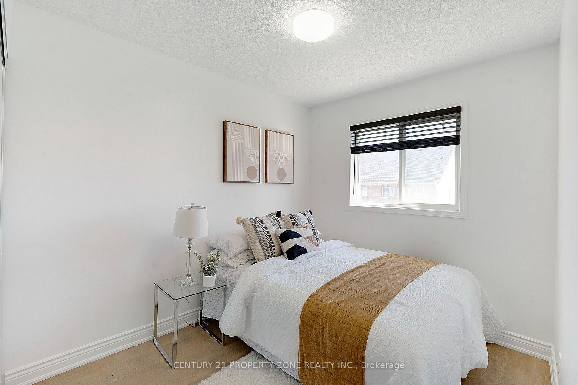 Photo 23 of 97 Cadillac Crescent, Brampton, Fletcher's Meadow — HOMEH
