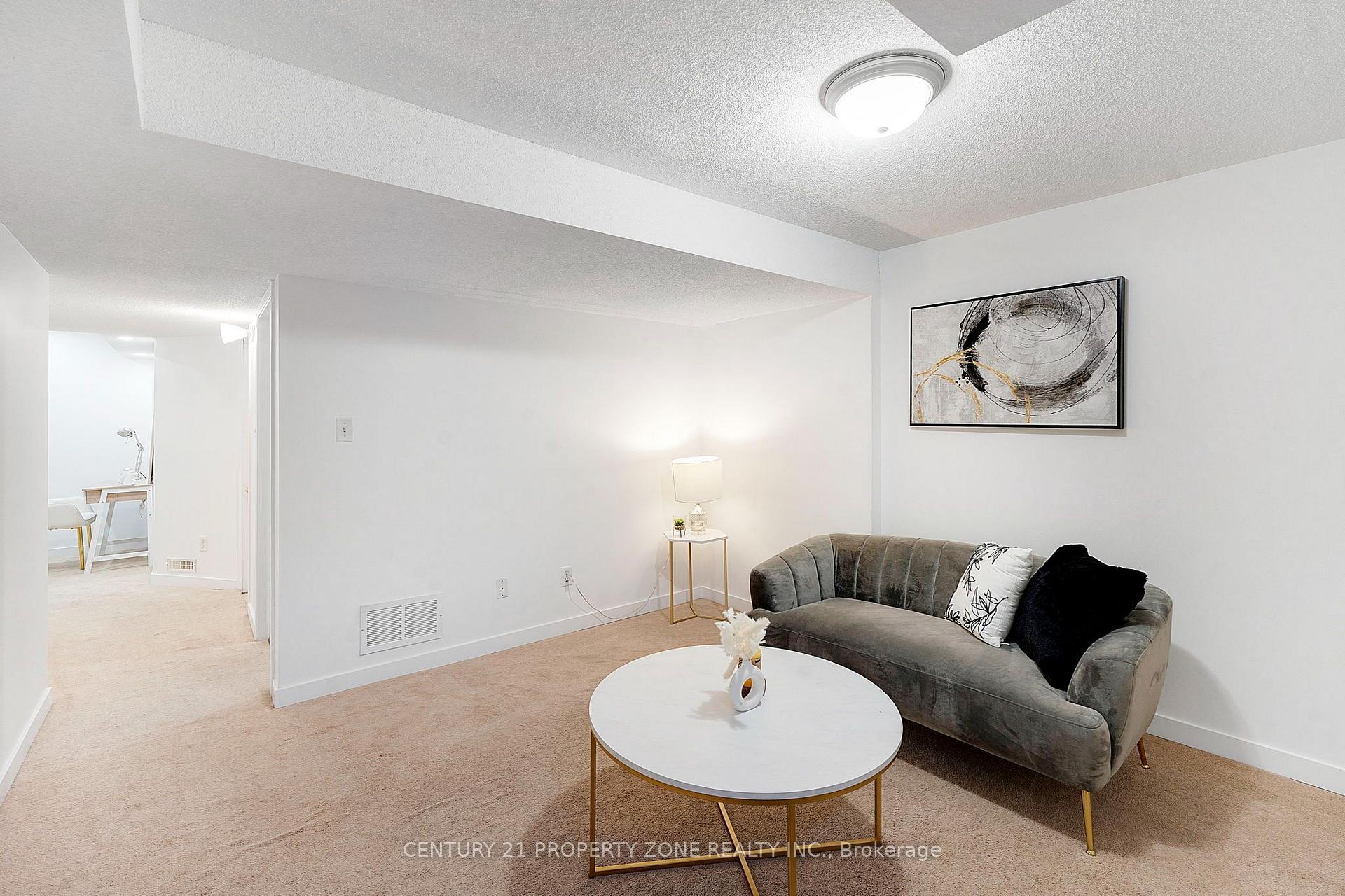Photo 29 of 97 Cadillac Crescent, Brampton, Fletcher's Meadow — HOMEH