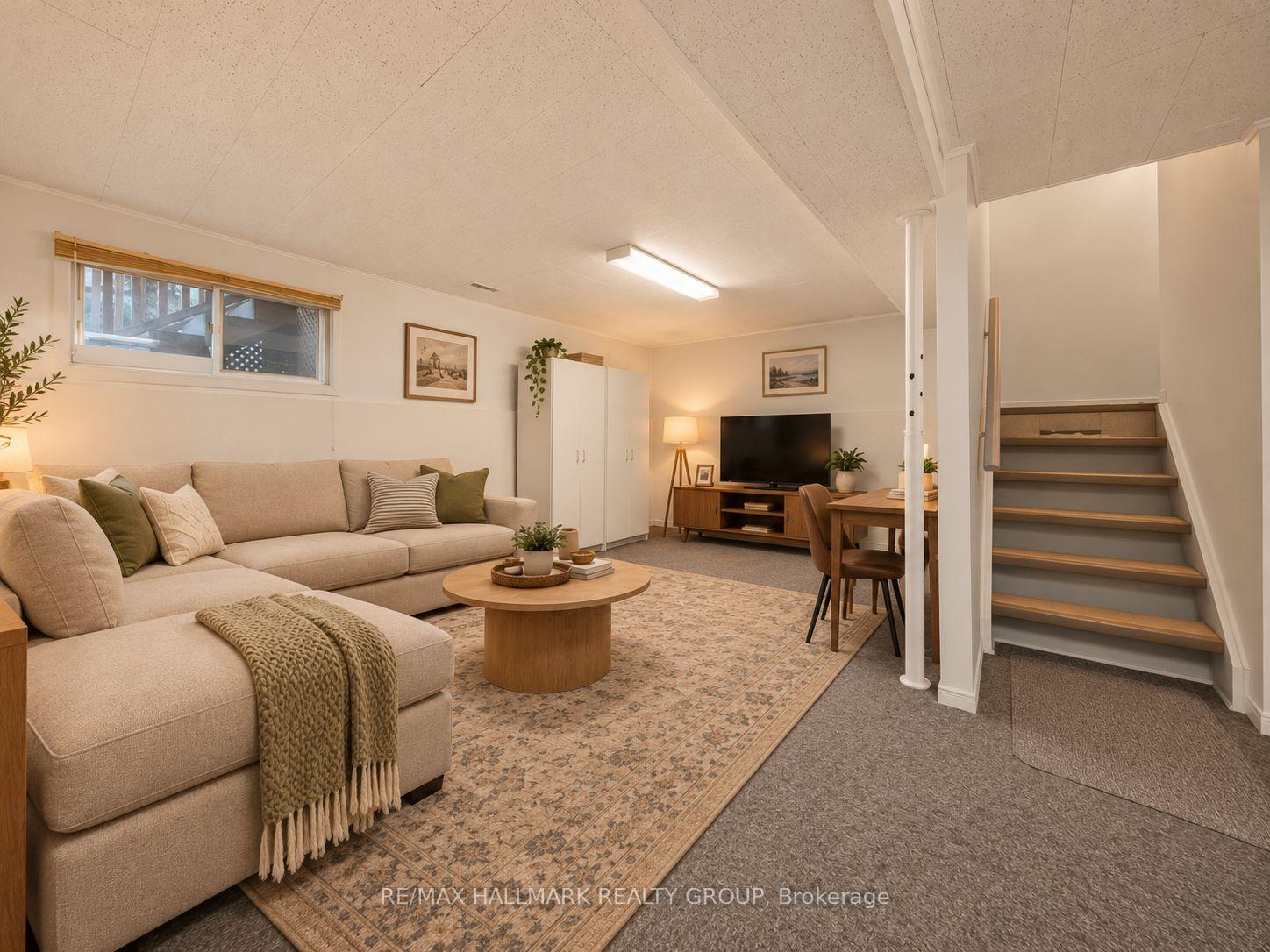 Photo 23 of 19 Fallow Court, Ottawa, Hunt Club Park/Greenboro — HOMEH