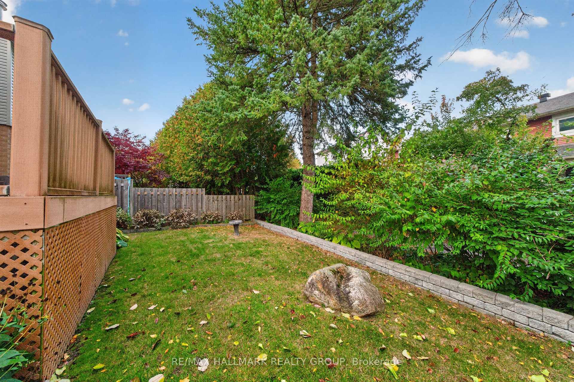 Photo 27 of 19 Fallow Court, Ottawa, Hunt Club Park/Greenboro — HOMEH
